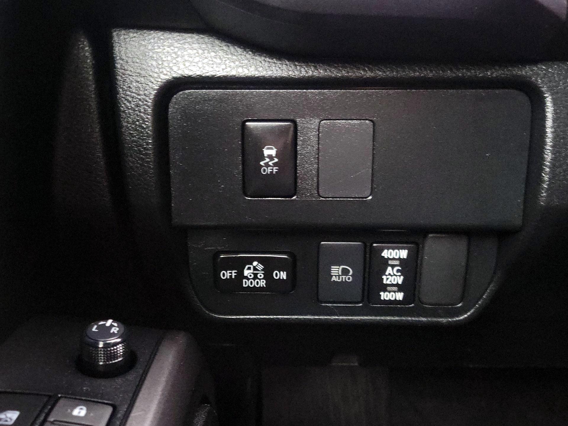 Thumbnail: 2021 Toyota Tacoma - 13