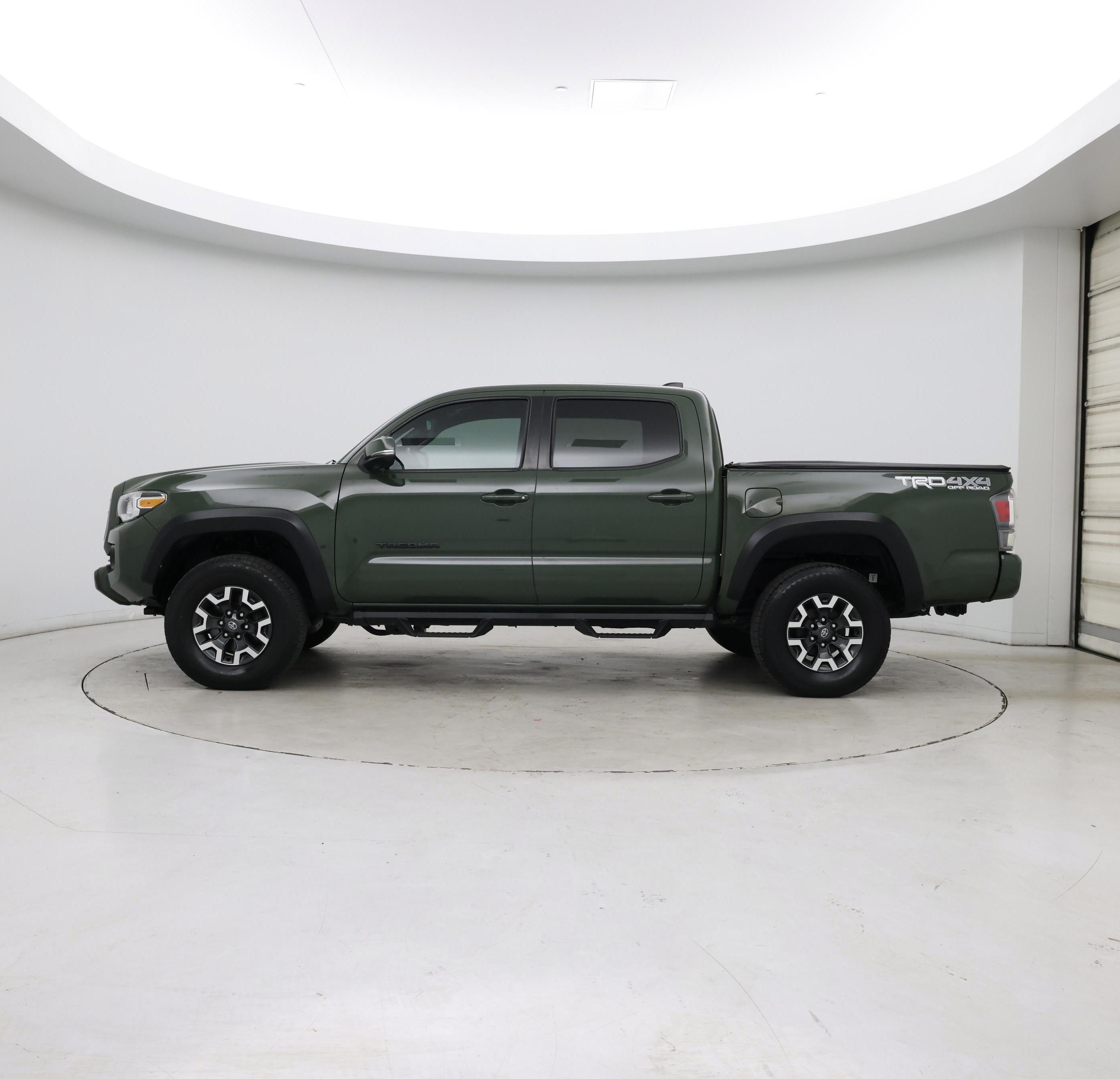 Thumbnail: 2021 Toyota Tacoma - 3
