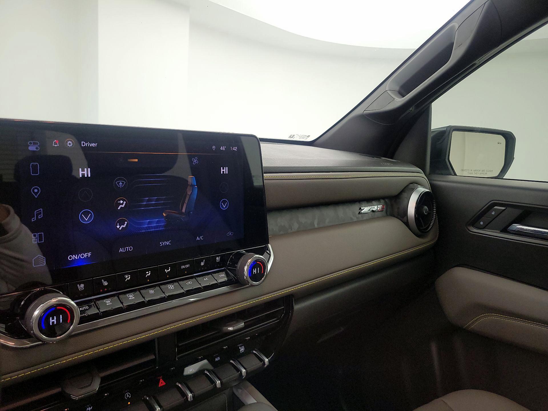 Thumbnail: 2026 Chevrolet Colorado - 17