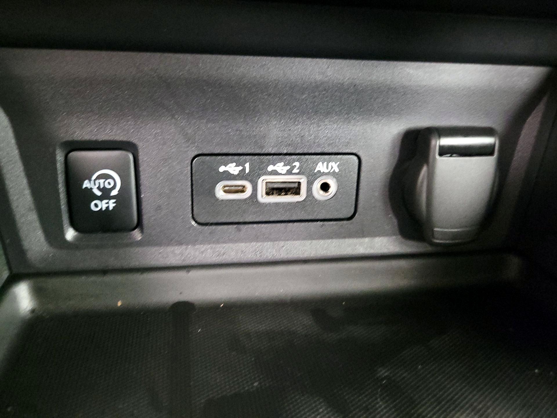 Thumbnail: 2024 Nissan Sentra - 18