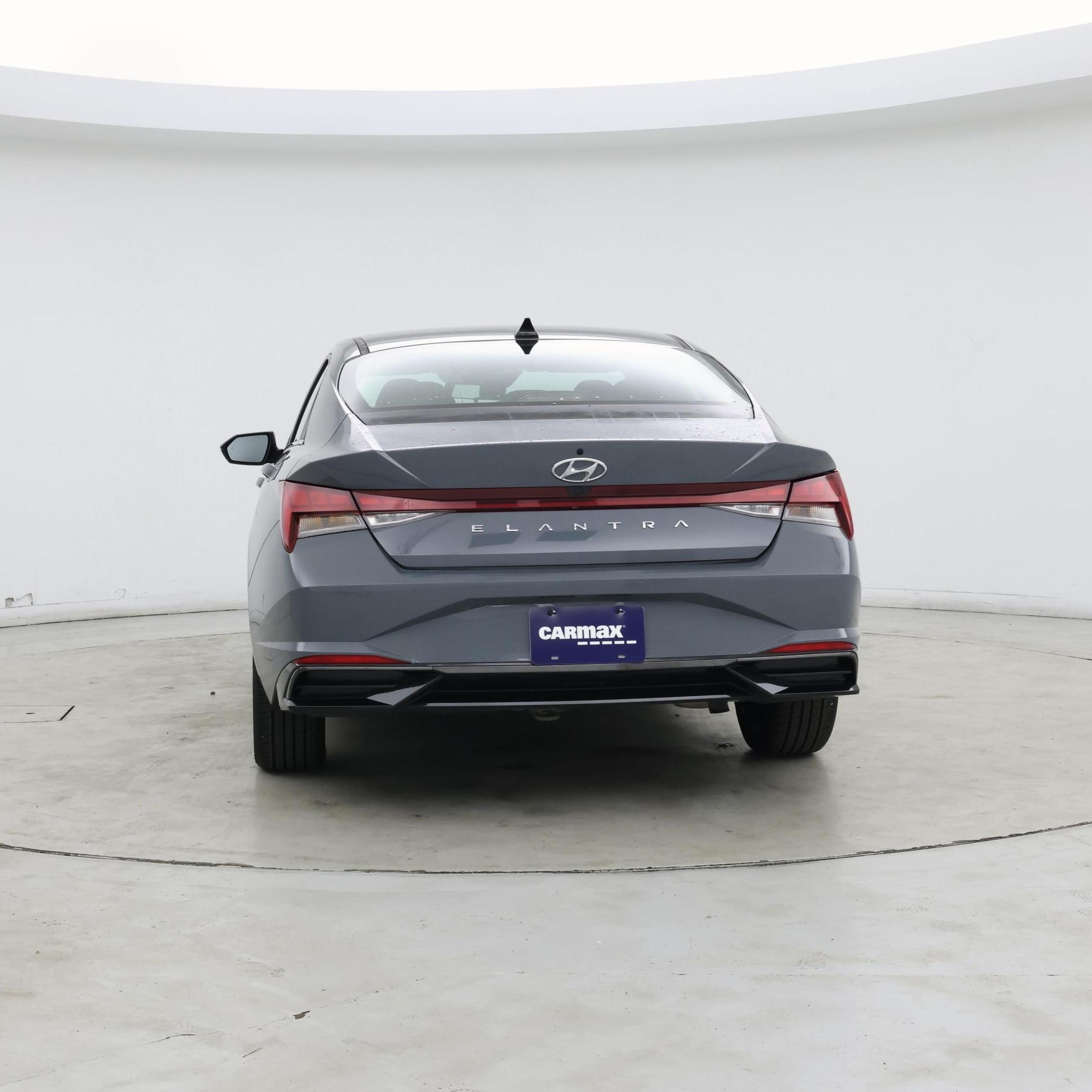 Thumbnail: 2022 Hyundai Elantra - 6