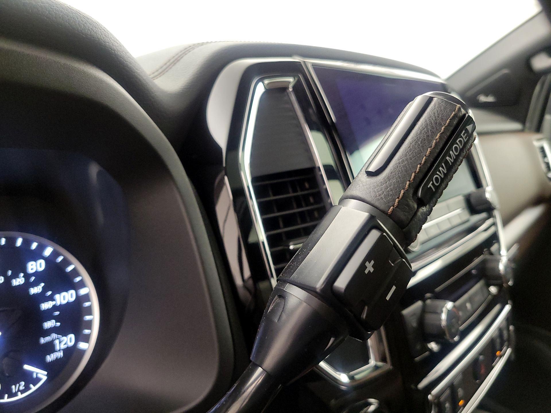 Thumbnail: 2024 Nissan Titan - 18