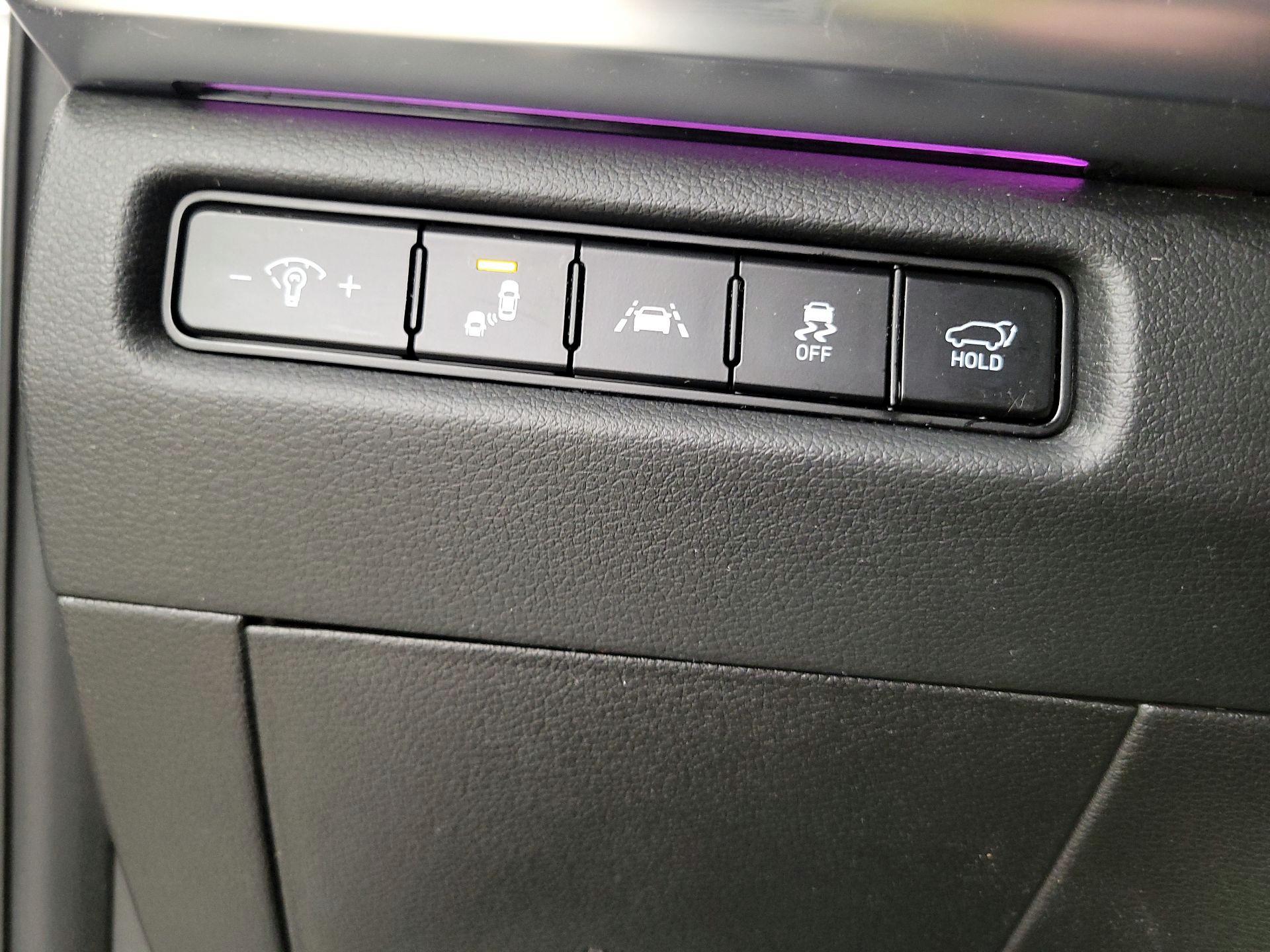 Thumbnail: 2021 Kia Telluride - 13