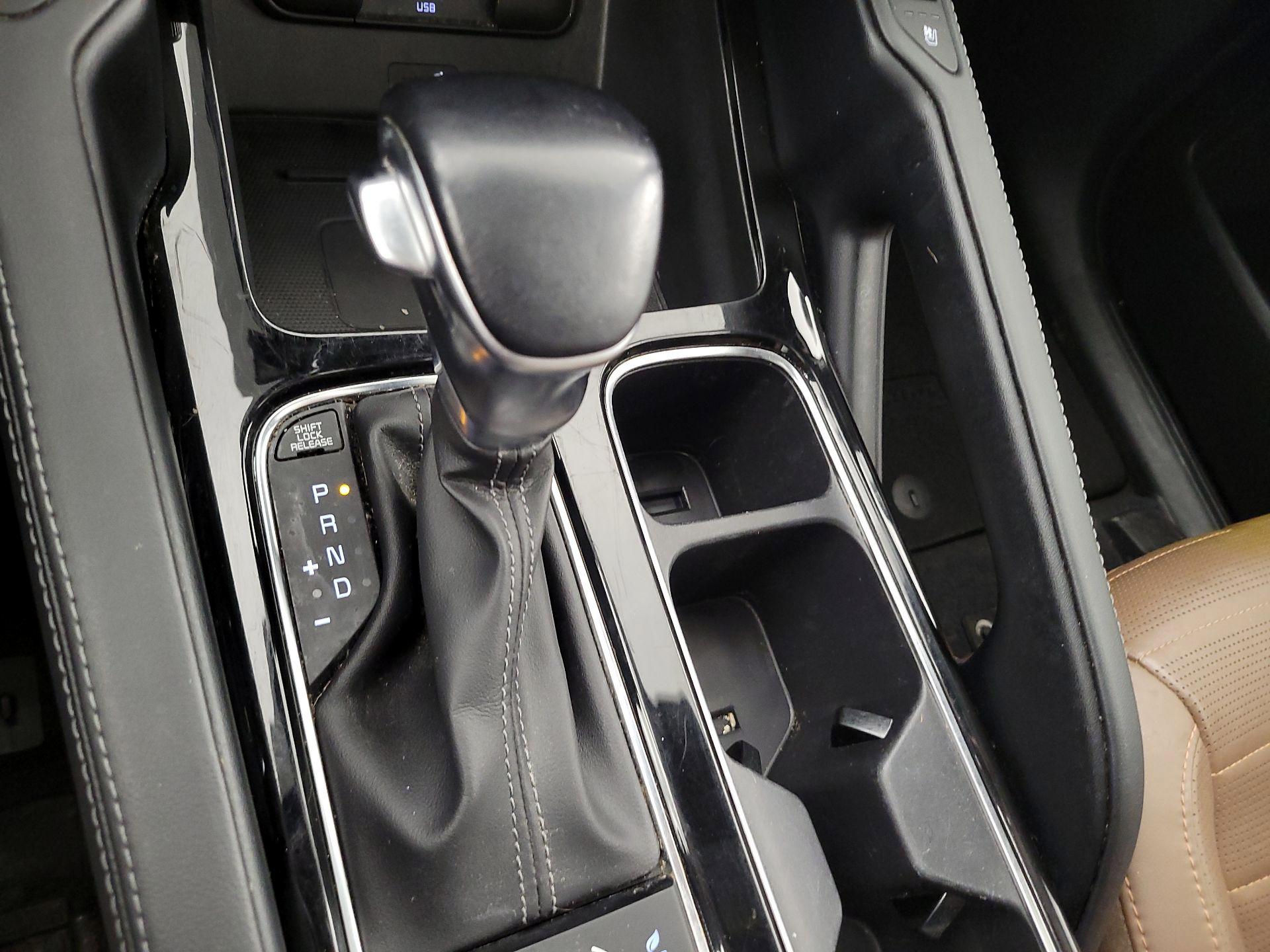 Thumbnail: 2021 Kia Telluride - 18