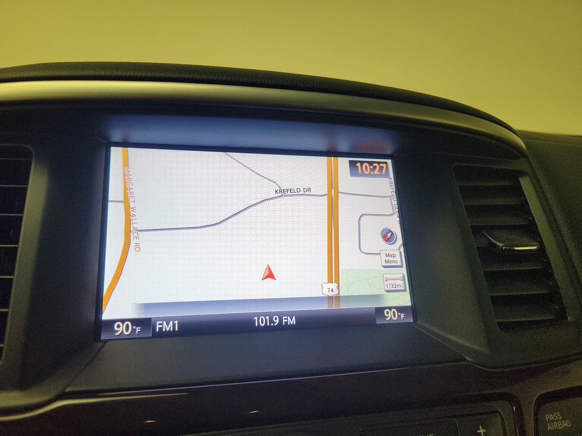 Thumbnail: 2015 Nissan Pathfinder - 14