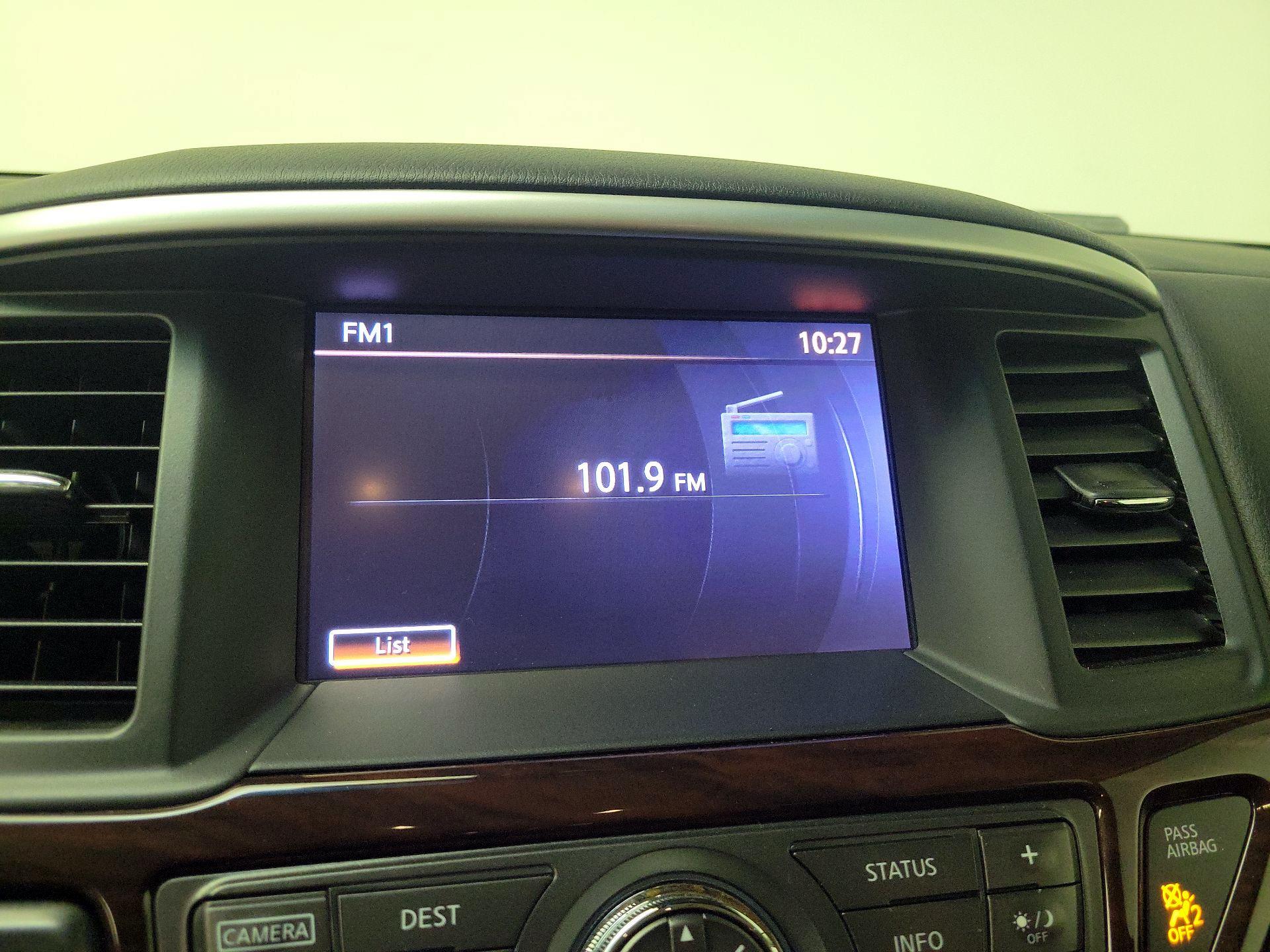 Thumbnail: 2015 Nissan Pathfinder - 16