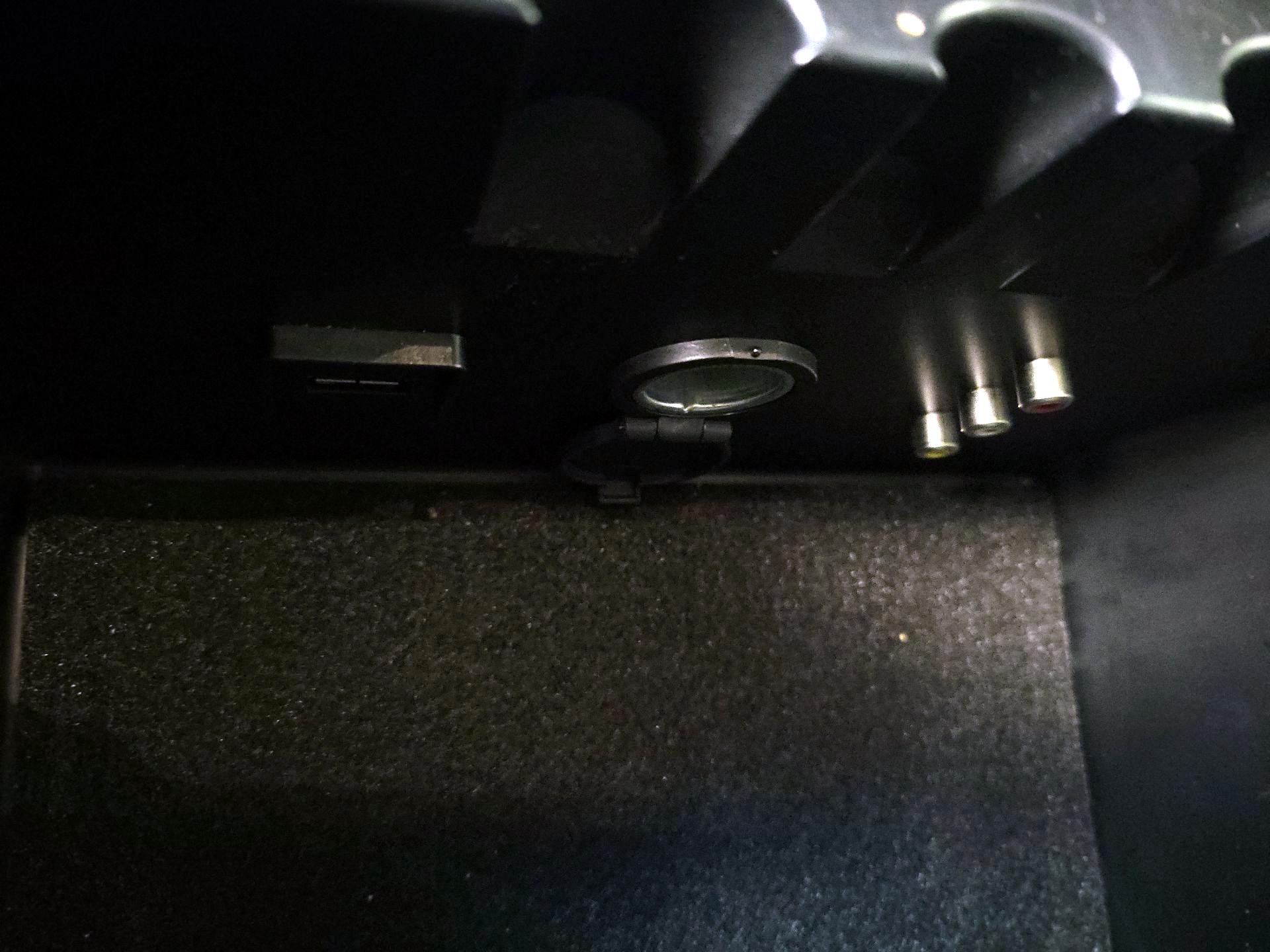 Thumbnail: 2015 Nissan Pathfinder - 19