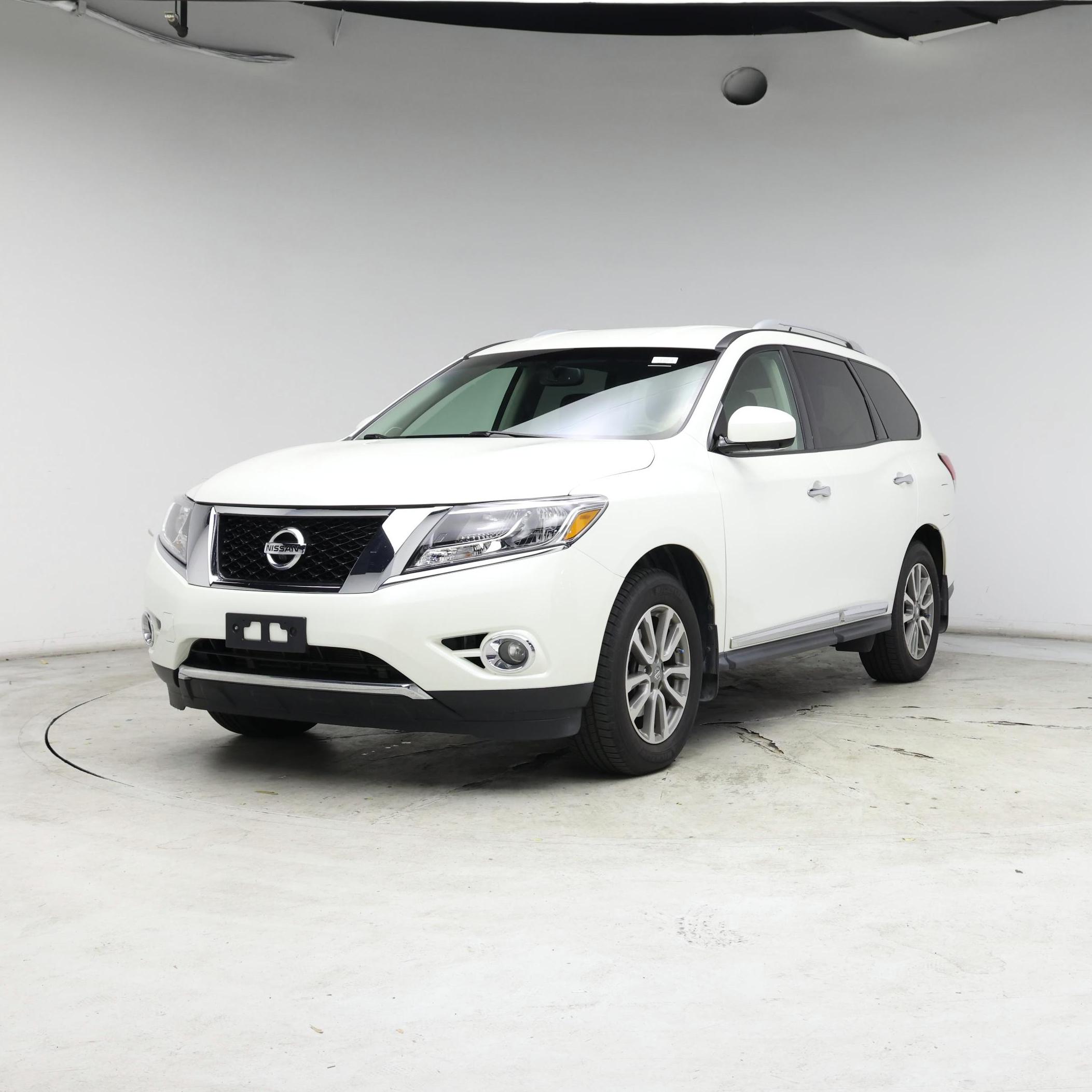 Thumbnail: 2015 Nissan Pathfinder - 4
