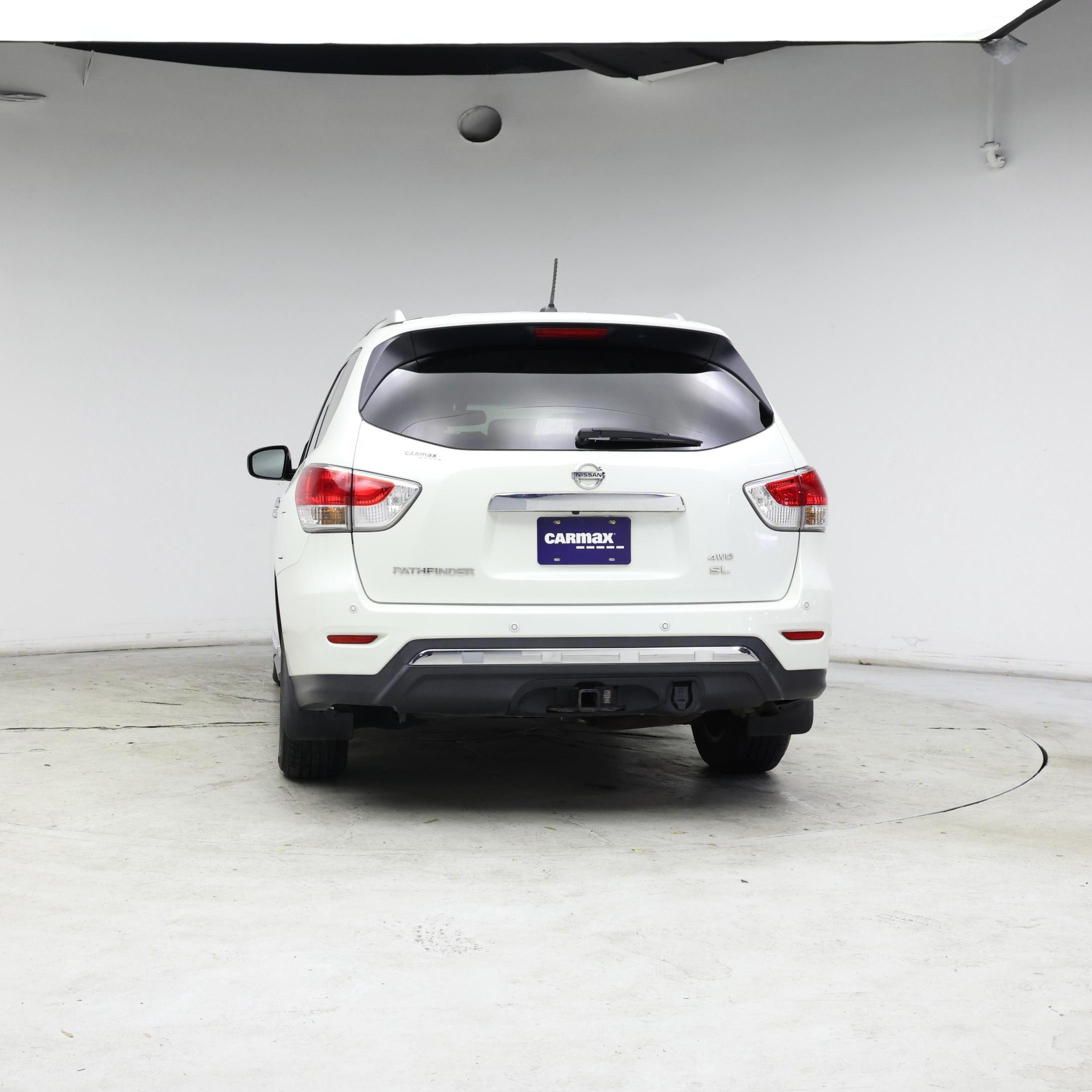 Thumbnail: 2015 Nissan Pathfinder - 6