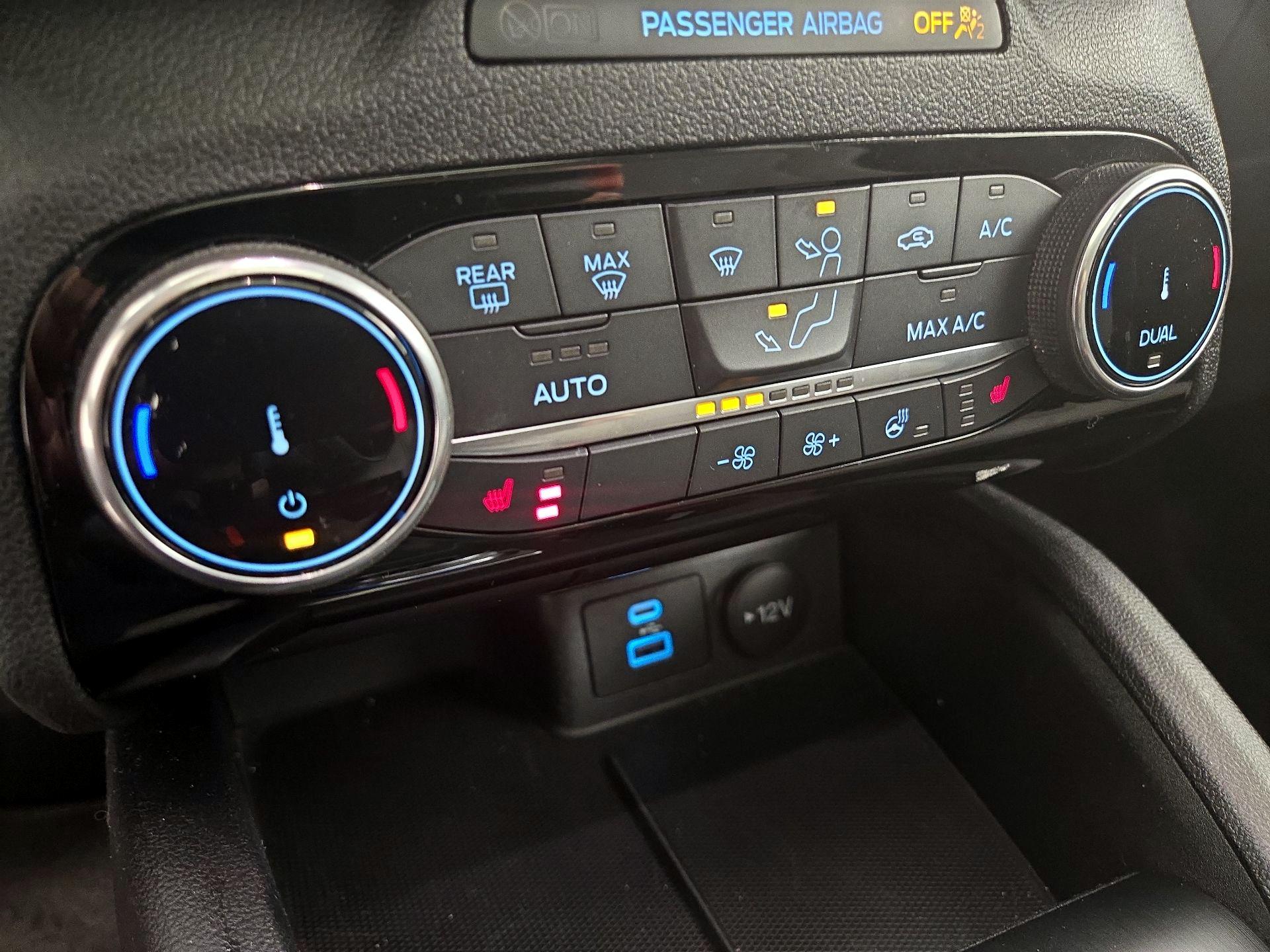 Thumbnail: 2022 Ford Escape - 16