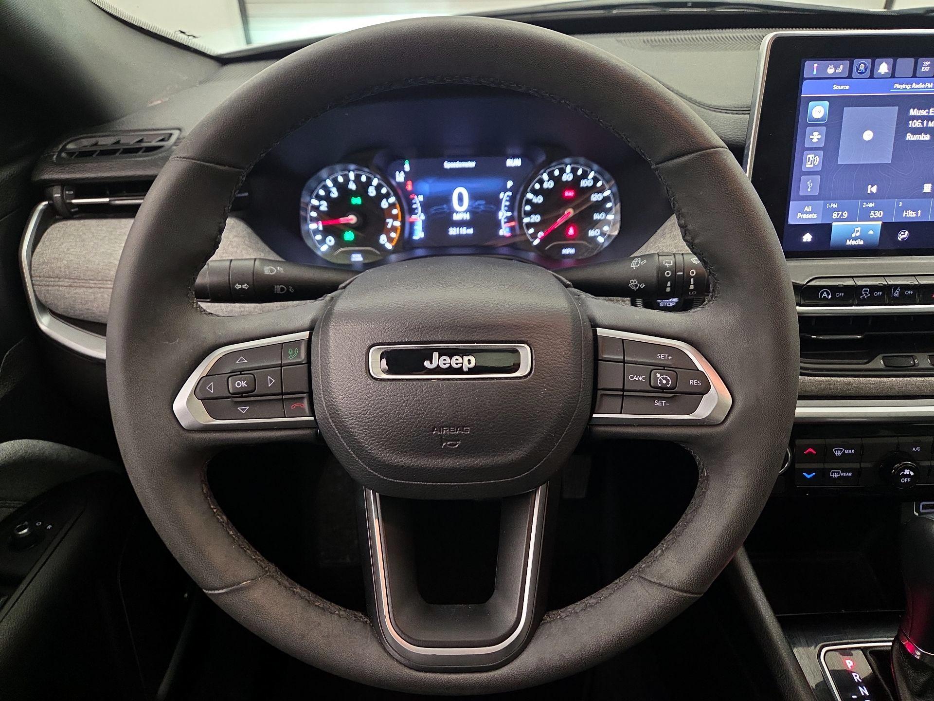 Thumbnail: 2023 Jeep Compass - 10