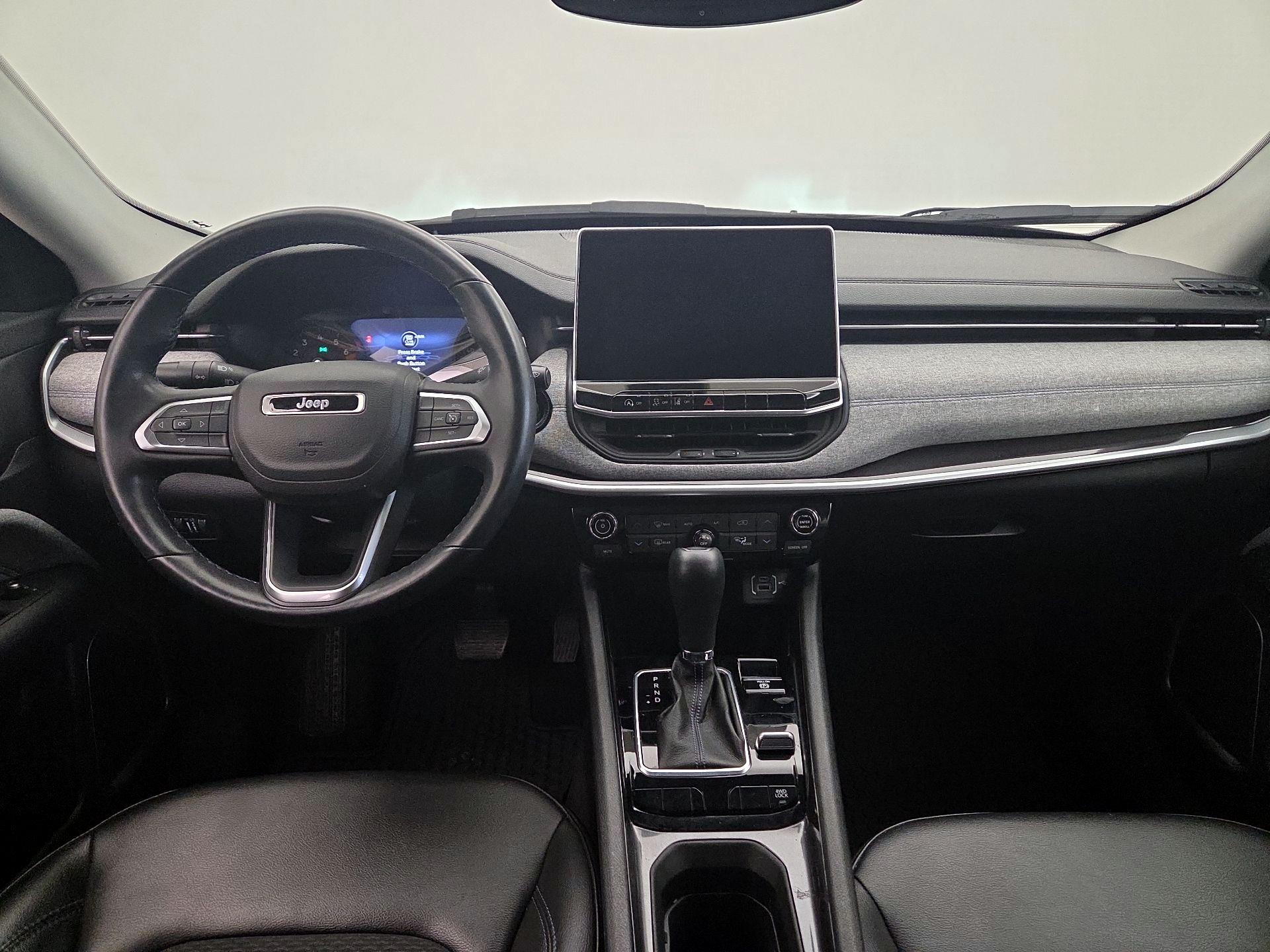 Thumbnail: 2022 Jeep Compass - 9