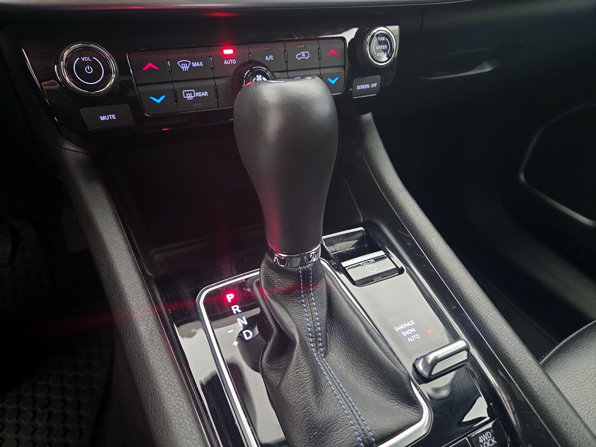 Thumbnail: 2022 Jeep Compass - 17