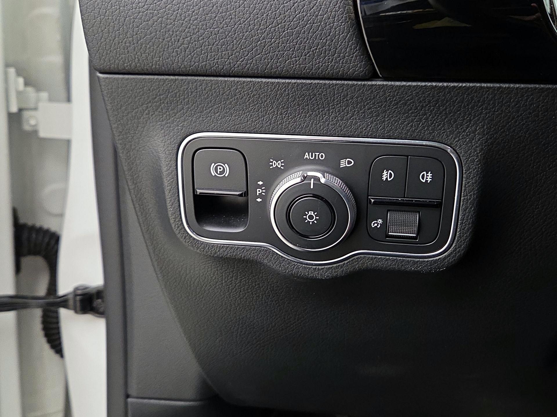 Thumbnail: 2021 Mercedes-Benz GLA - 13