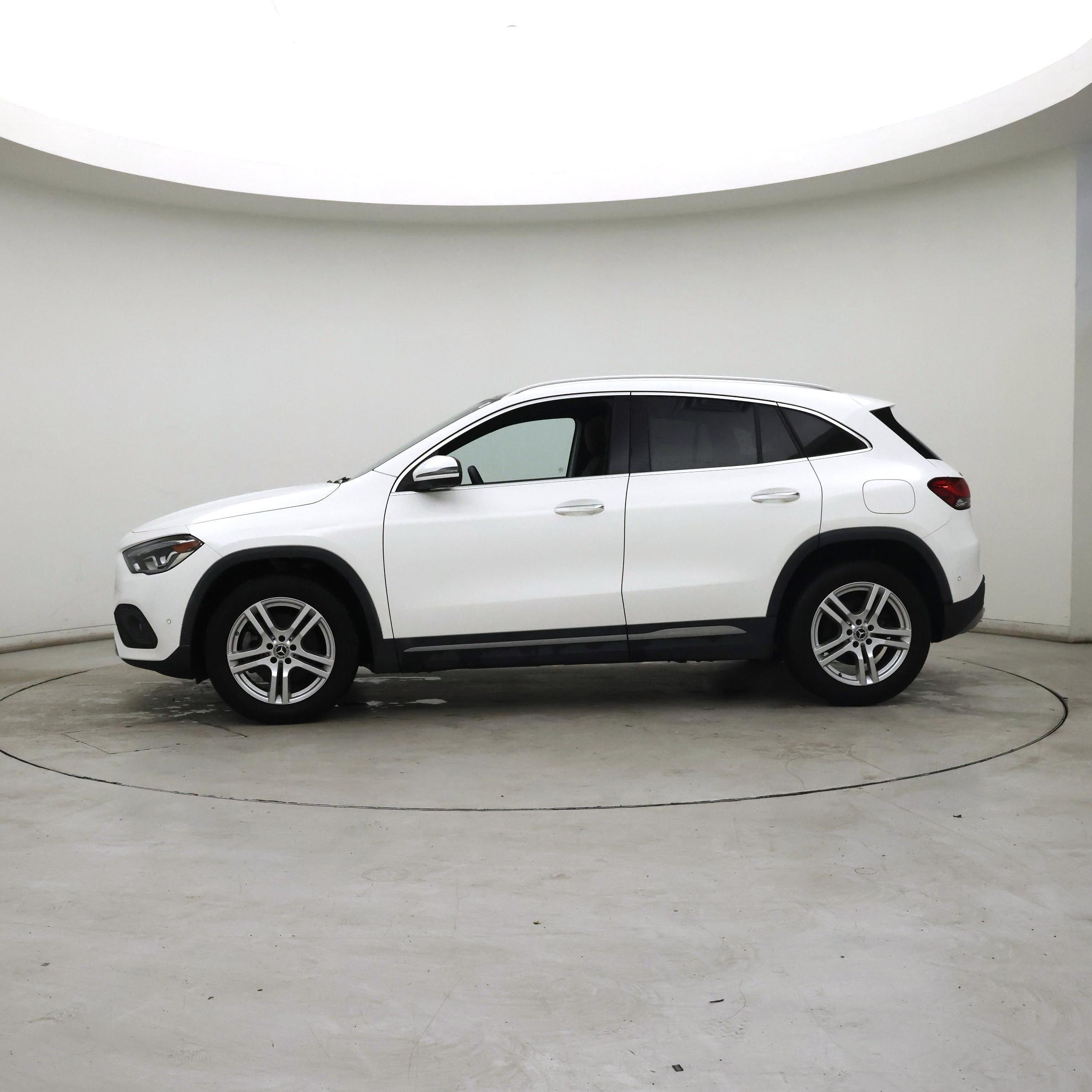 Thumbnail: 2021 Mercedes-Benz GLA - 3