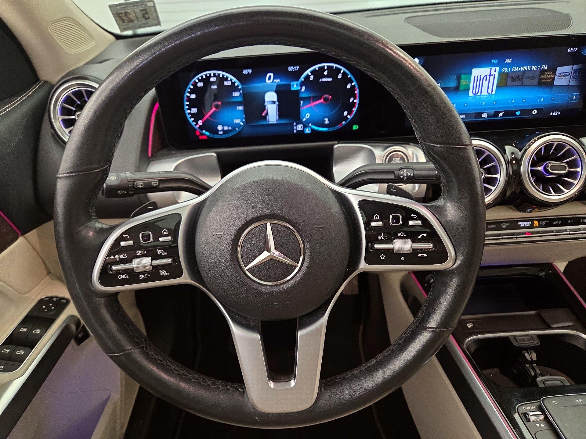 Thumbnail: 2022 Mercedes-Benz GLB - 10