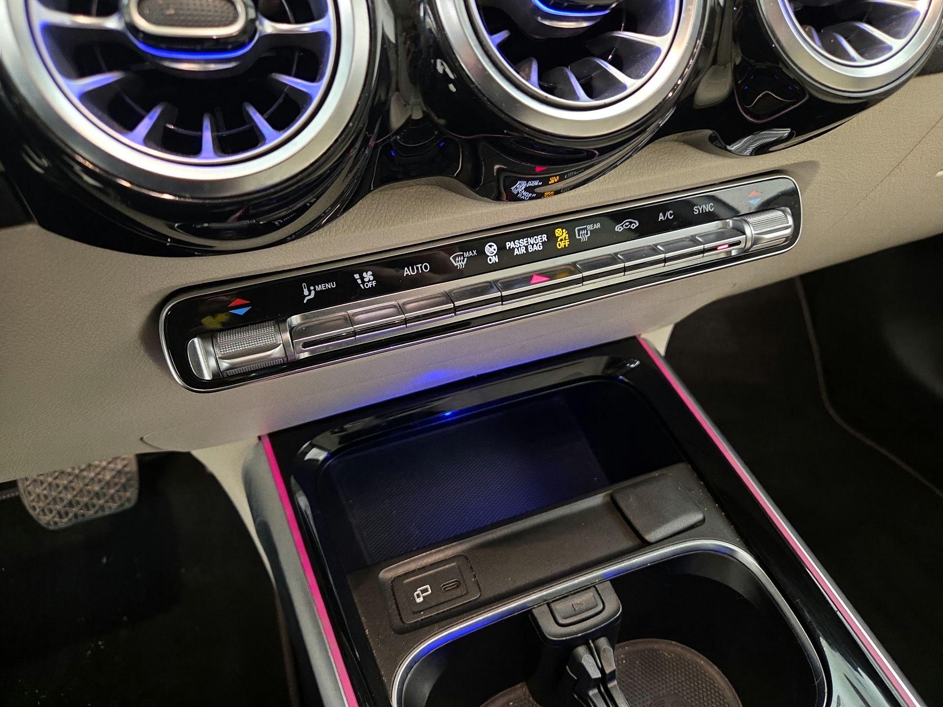 Thumbnail: 2022 Mercedes-Benz GLB - 16