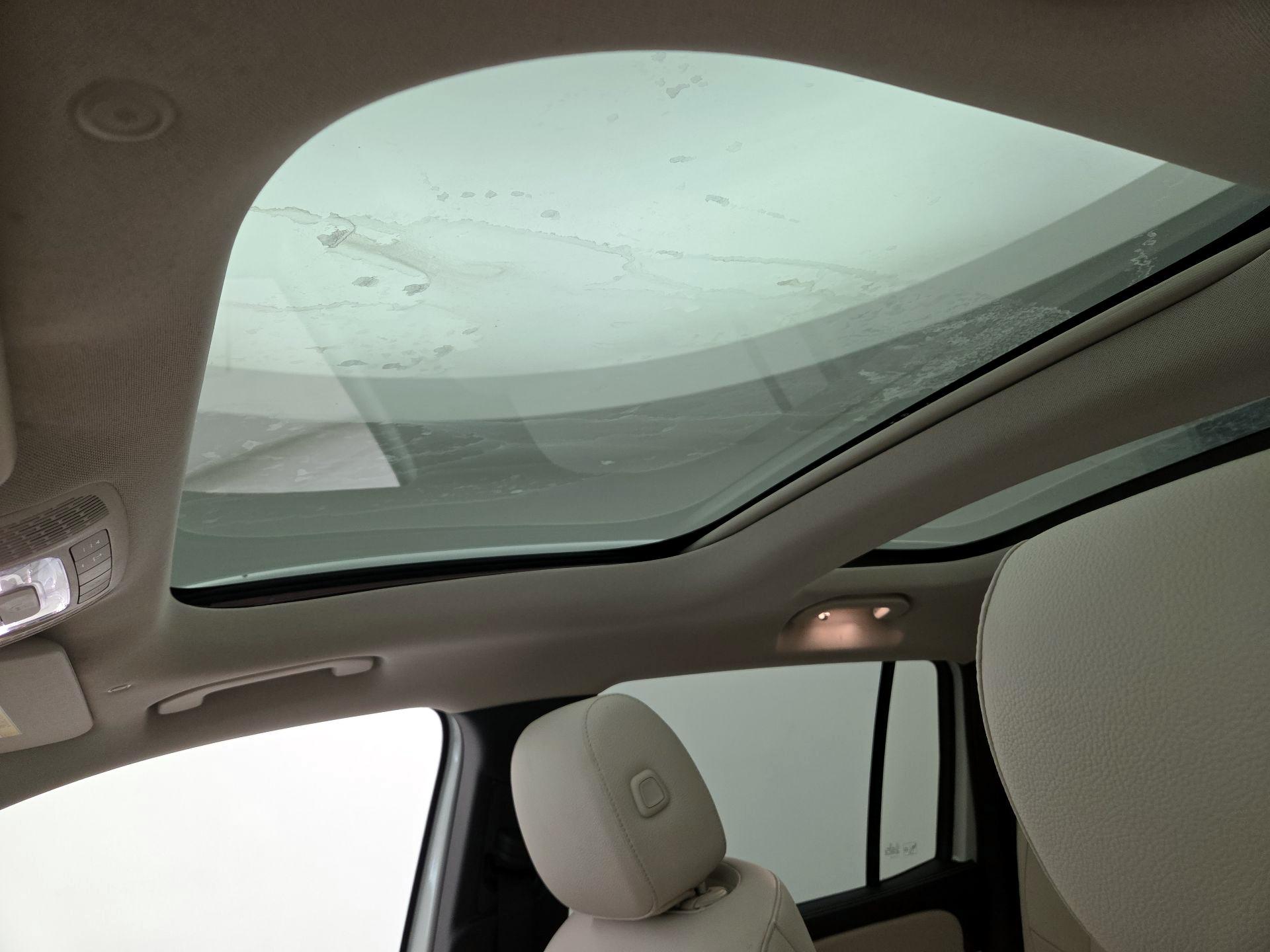 Thumbnail: 2022 Mercedes-Benz GLB - 19