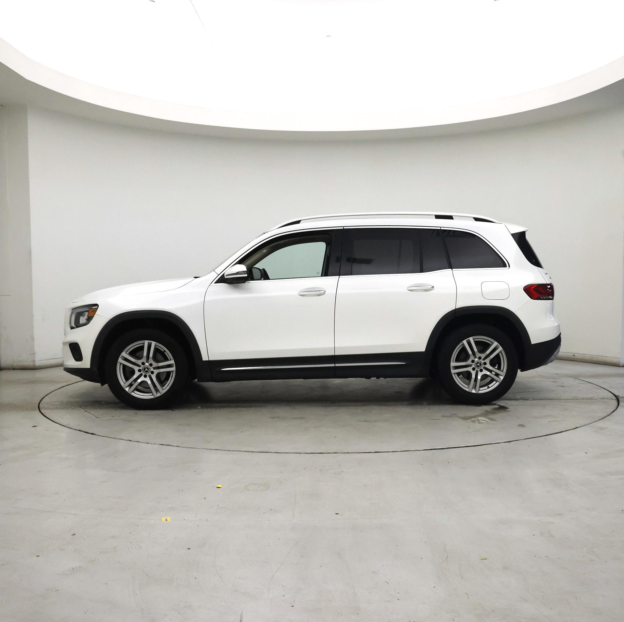 Thumbnail: 2022 Mercedes-Benz GLB - 3