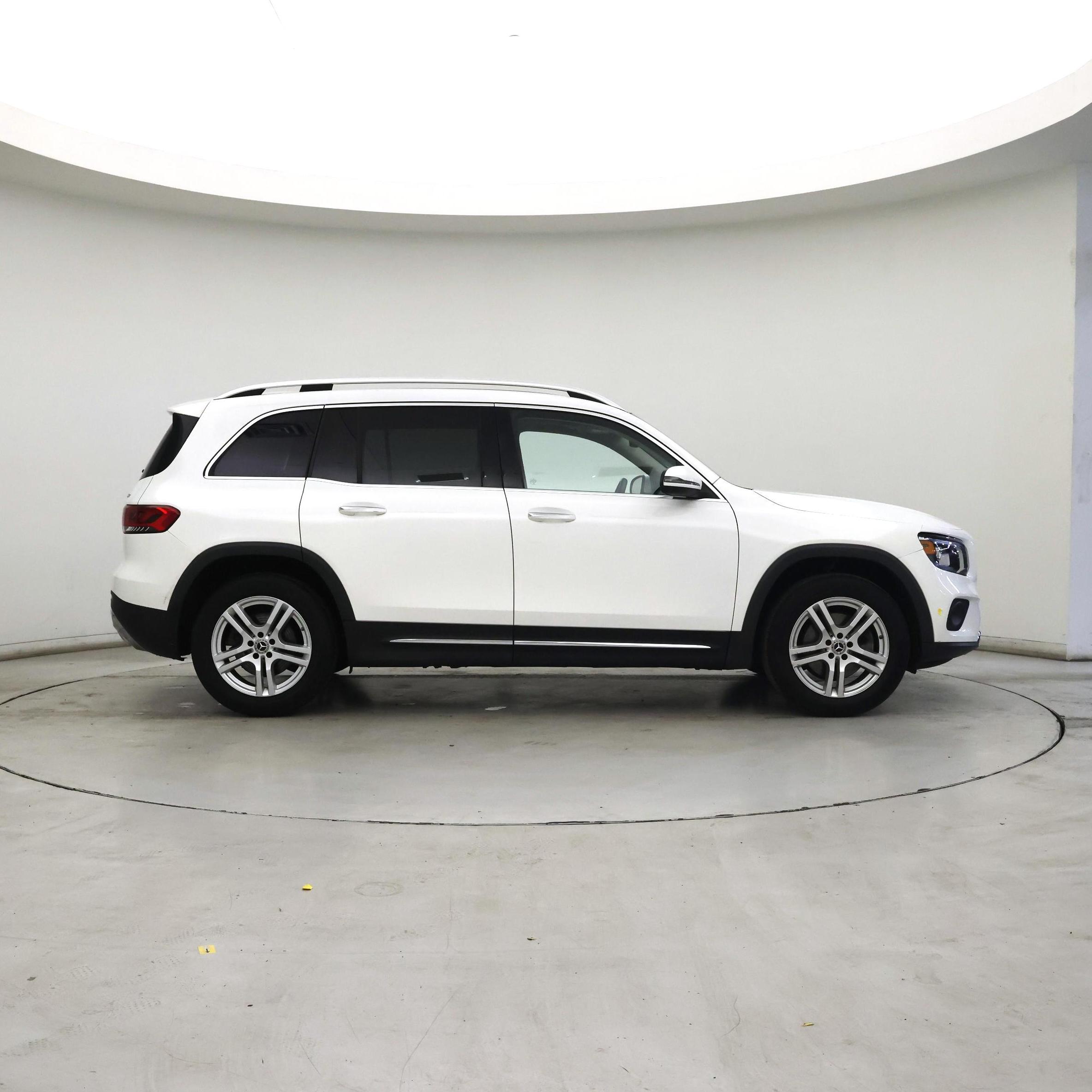 Thumbnail: 2022 Mercedes-Benz GLB - 7