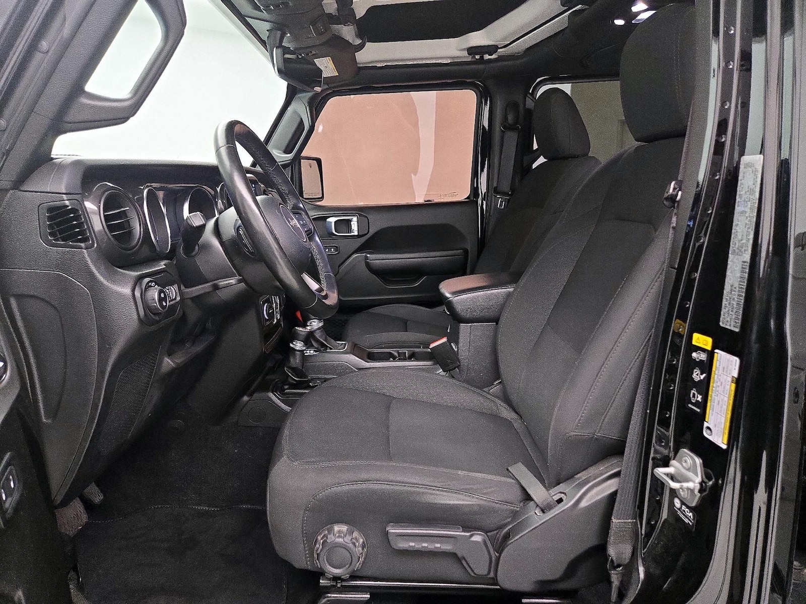 2022 Jeep Gladiator Altitude - Photo 12