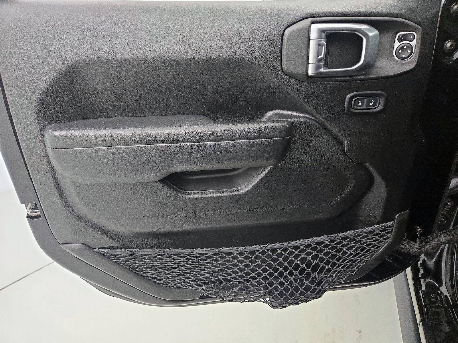 2022 Jeep Gladiator Altitude - Photo 13