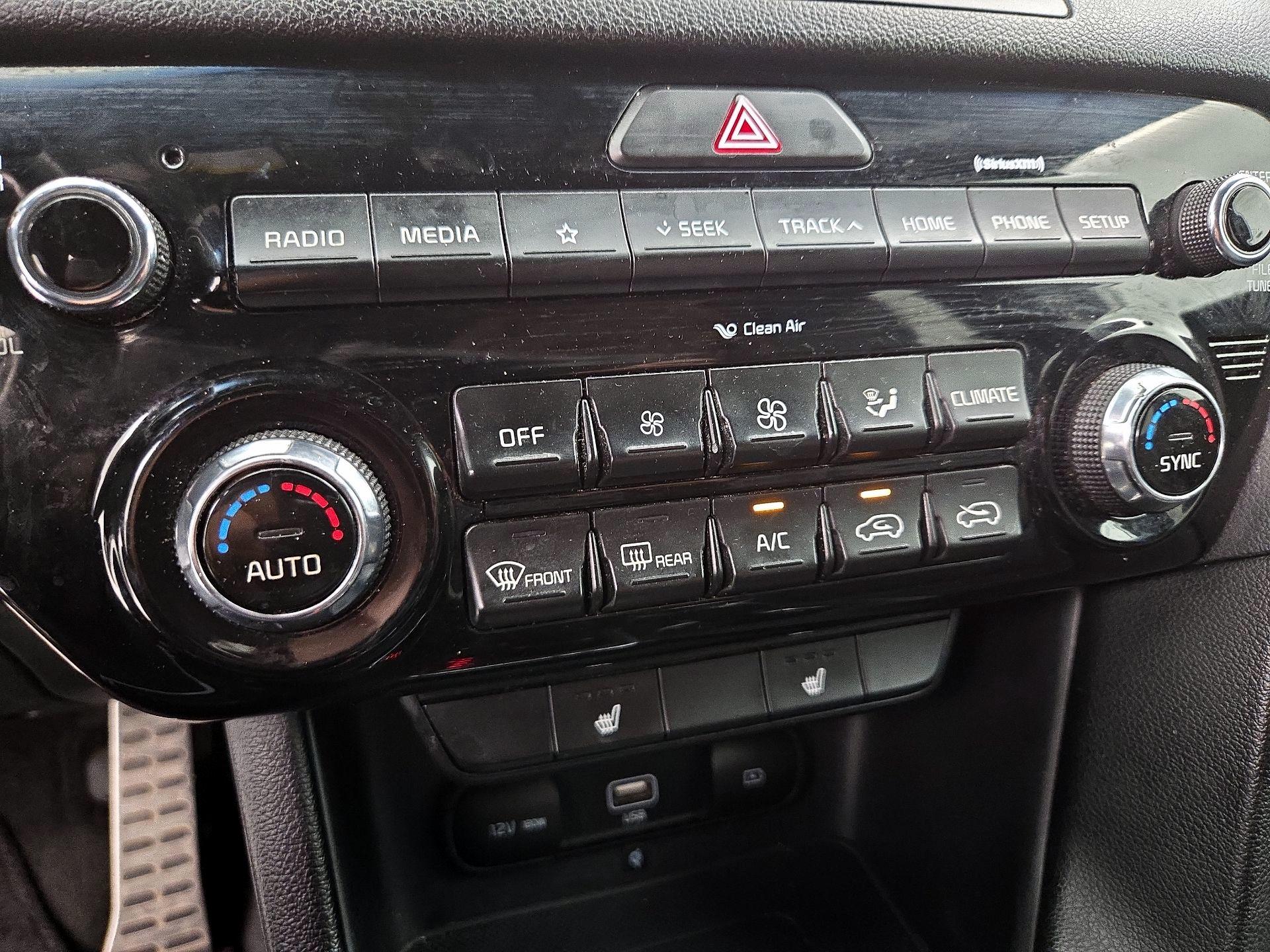 Thumbnail: 2022 Kia Sportage - 16