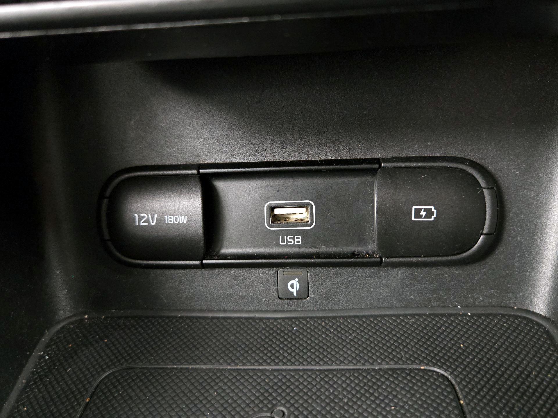 Thumbnail: 2022 Kia Sportage - 18