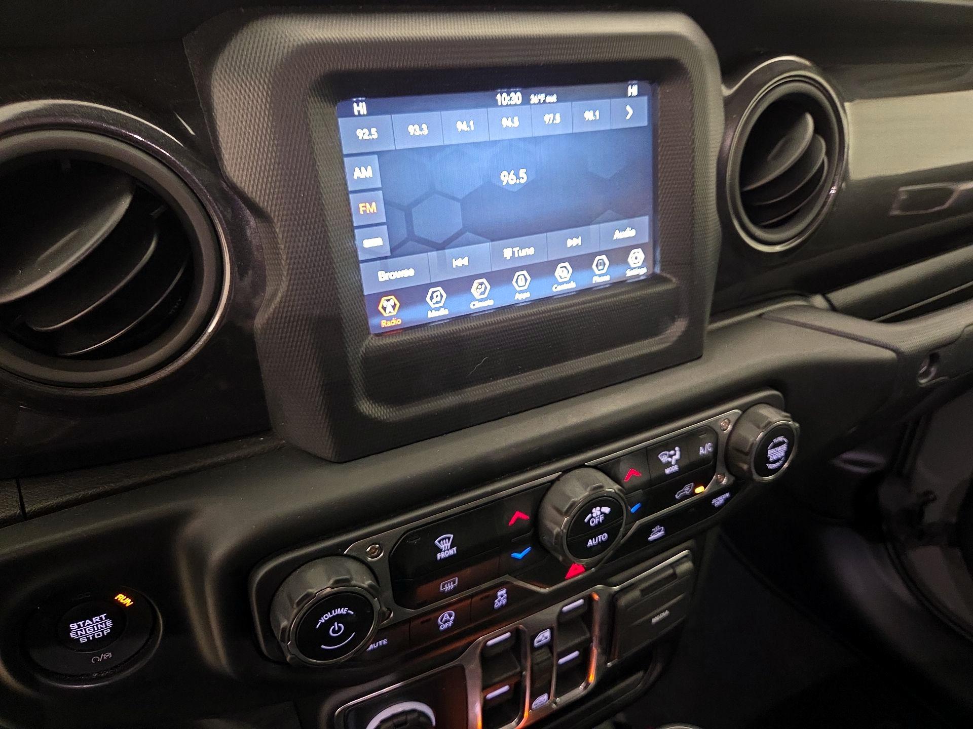 Thumbnail: 2022 Jeep Gladiator - 15