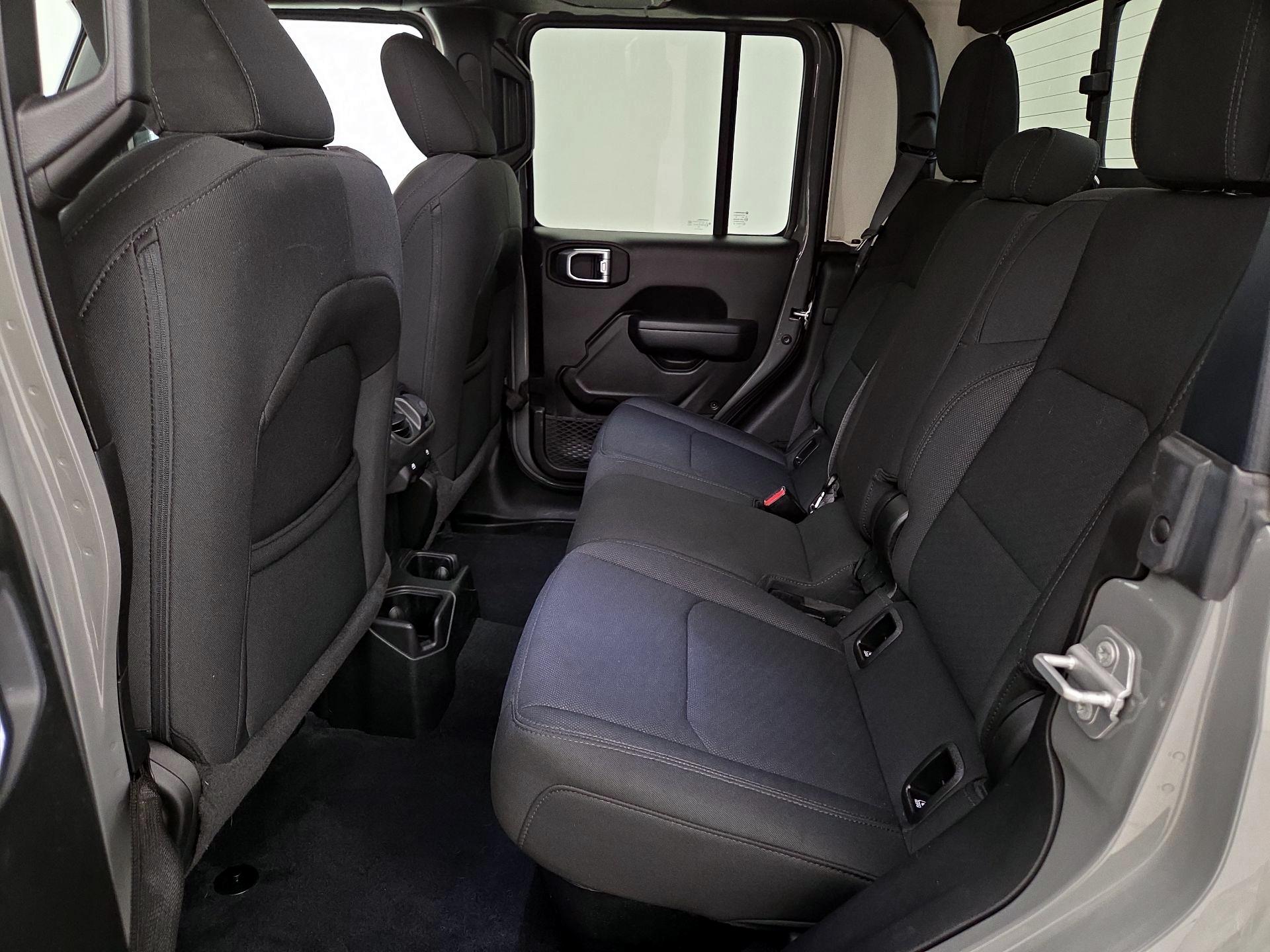 Thumbnail: 2022 Jeep Gladiator - 19