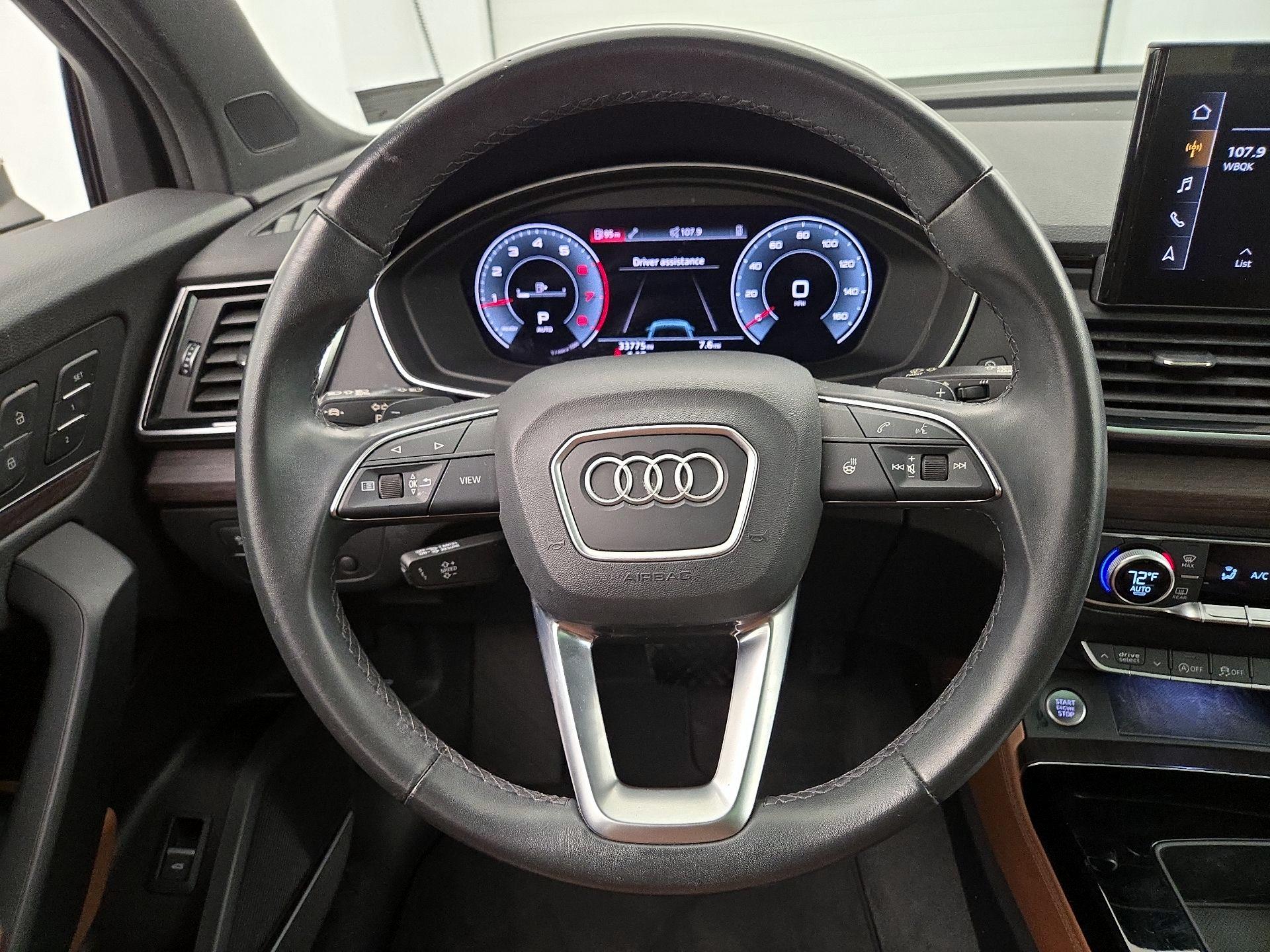 Thumbnail: 2022 Audi Q5 - 10