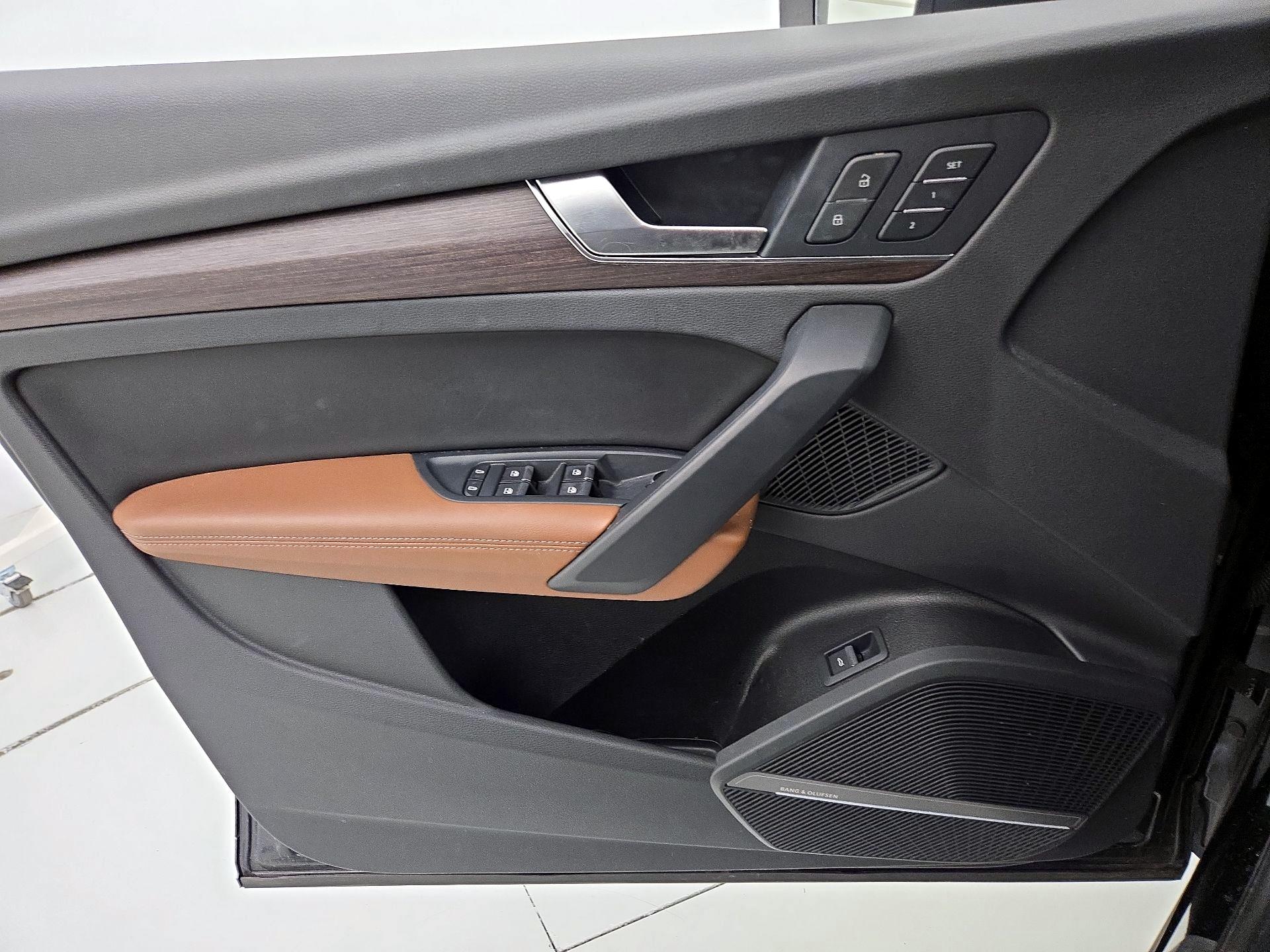 Thumbnail: 2022 Audi Q5 - 12