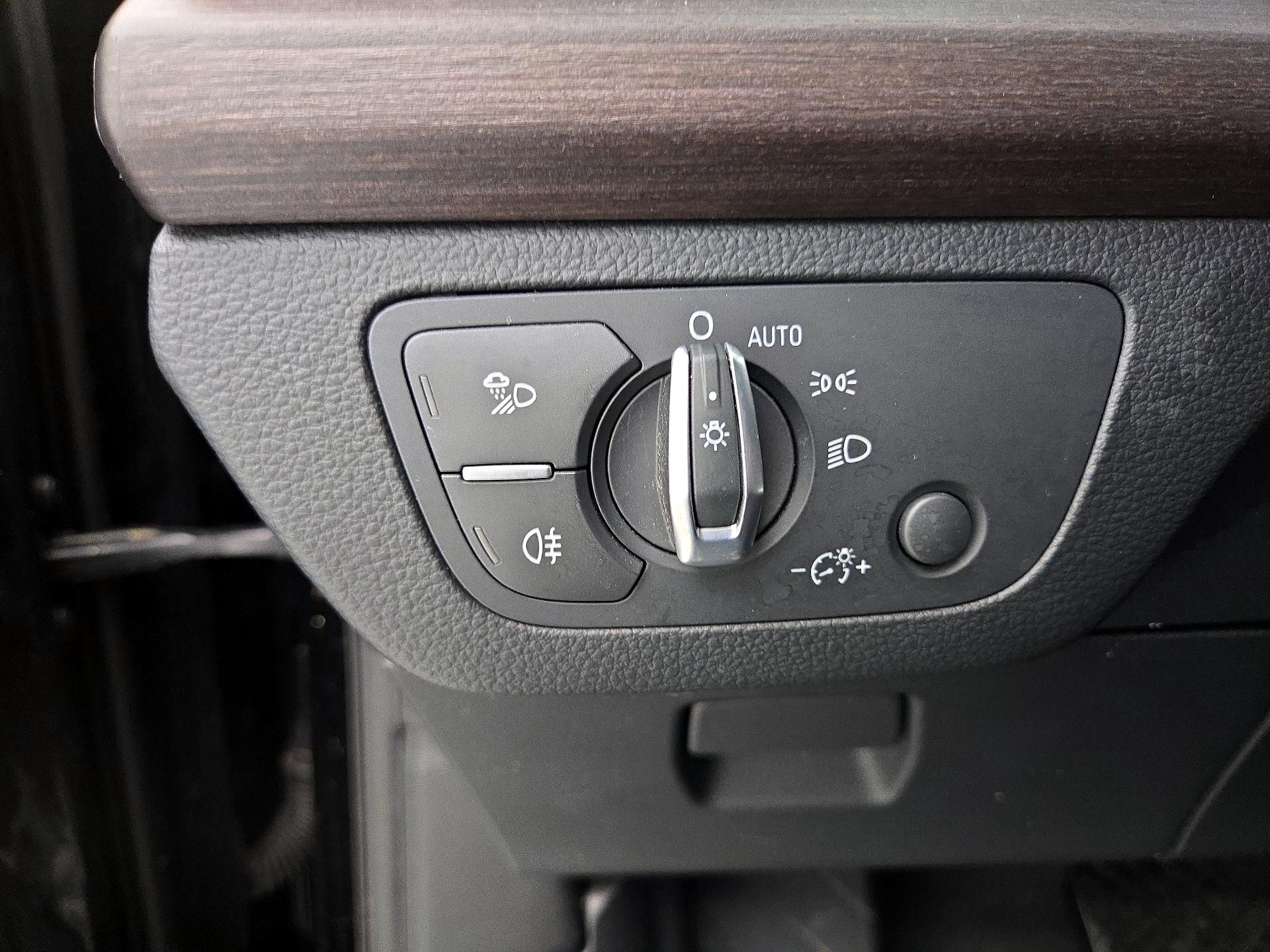 Thumbnail: 2022 Audi Q5 - 13