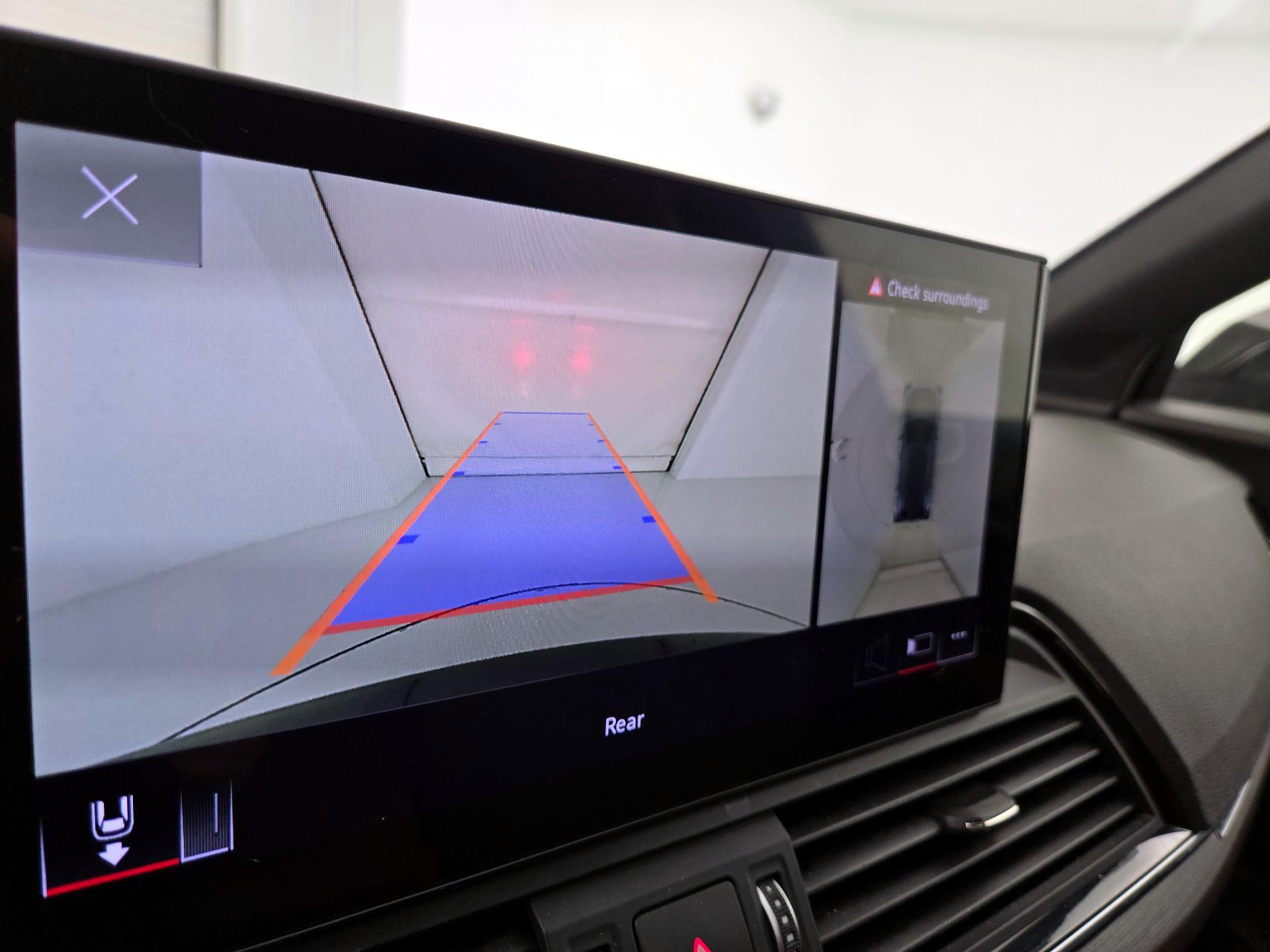 Thumbnail: 2022 Audi Q5 - 14