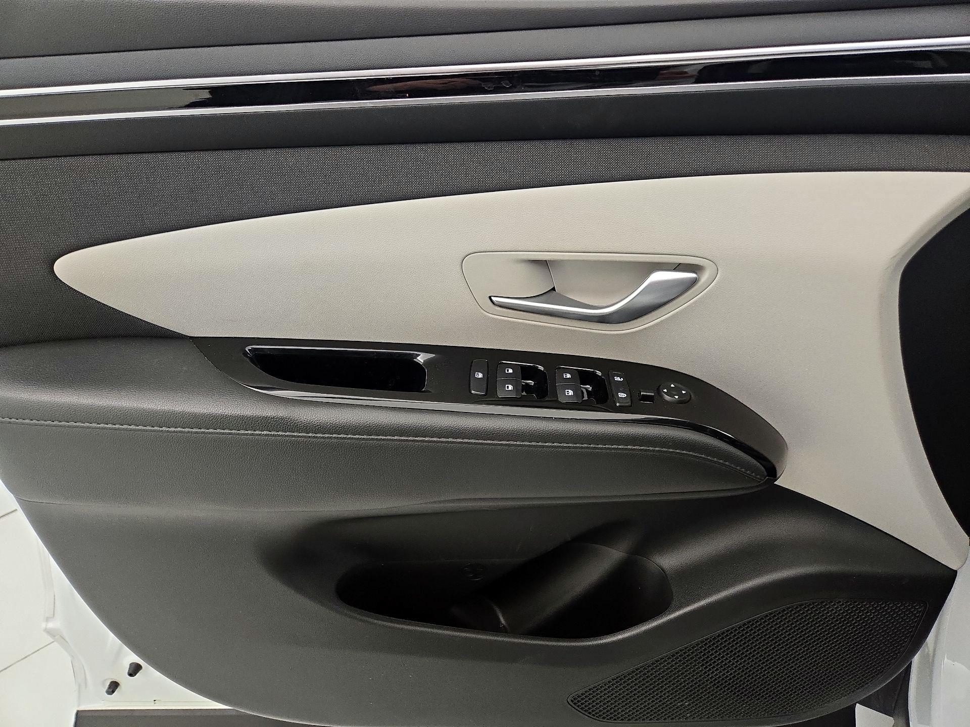 Thumbnail: 2022 Hyundai Tucson - 12