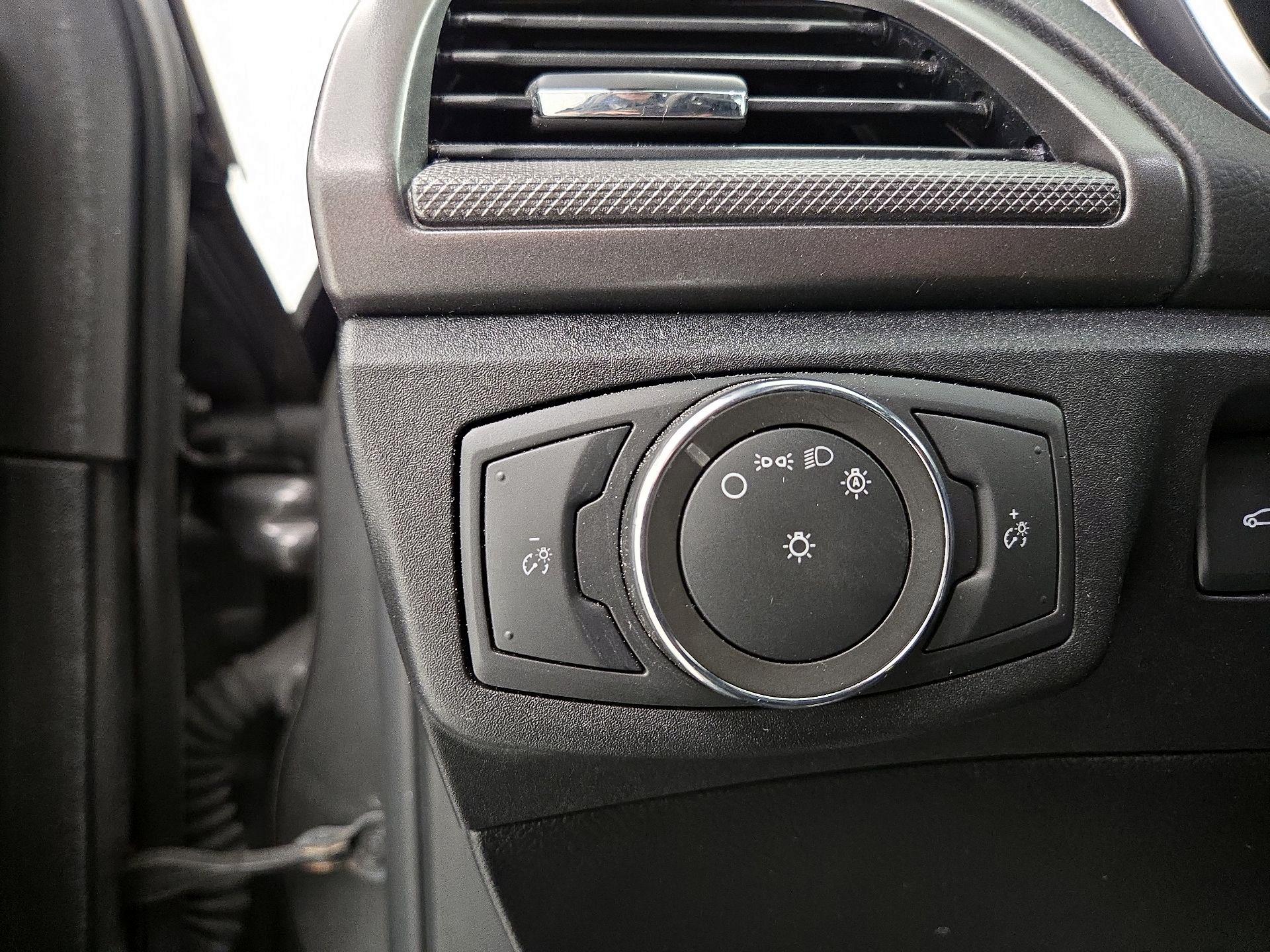 Thumbnail: 2020 Ford Fusion - 13