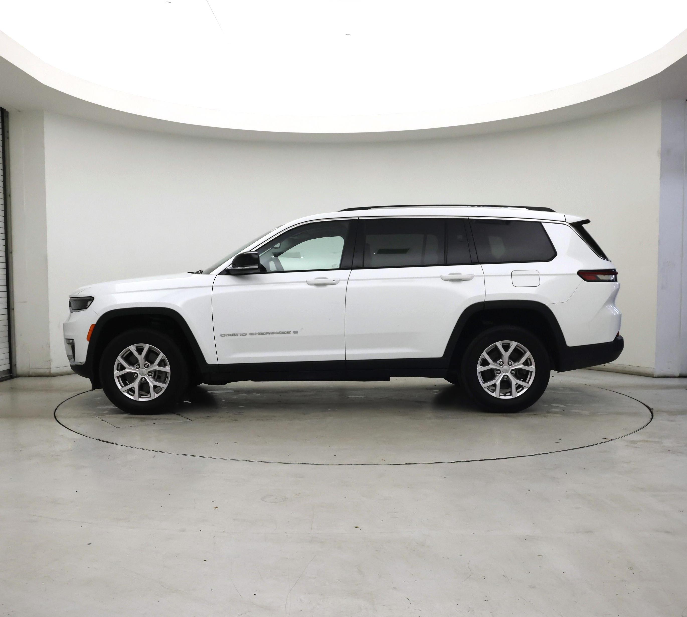 Thumbnail: 2022 Jeep Grand Cherokee L - 3