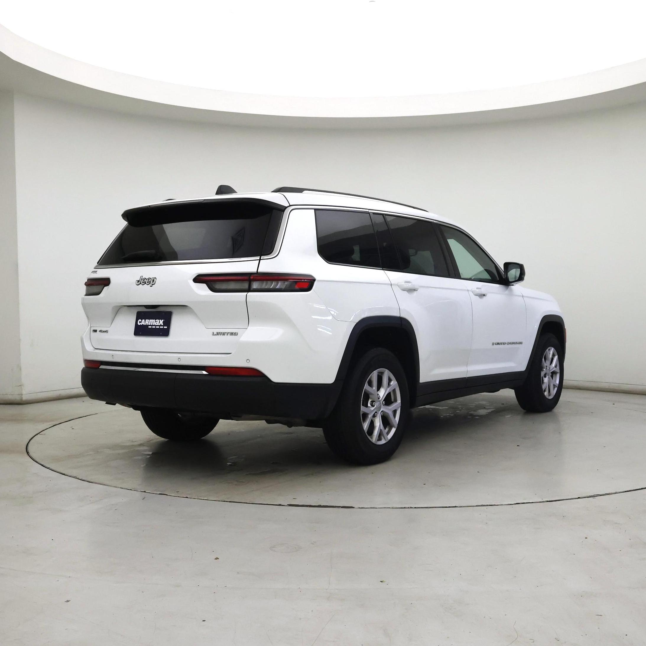 Thumbnail: 2022 Jeep Grand Cherokee L - 8