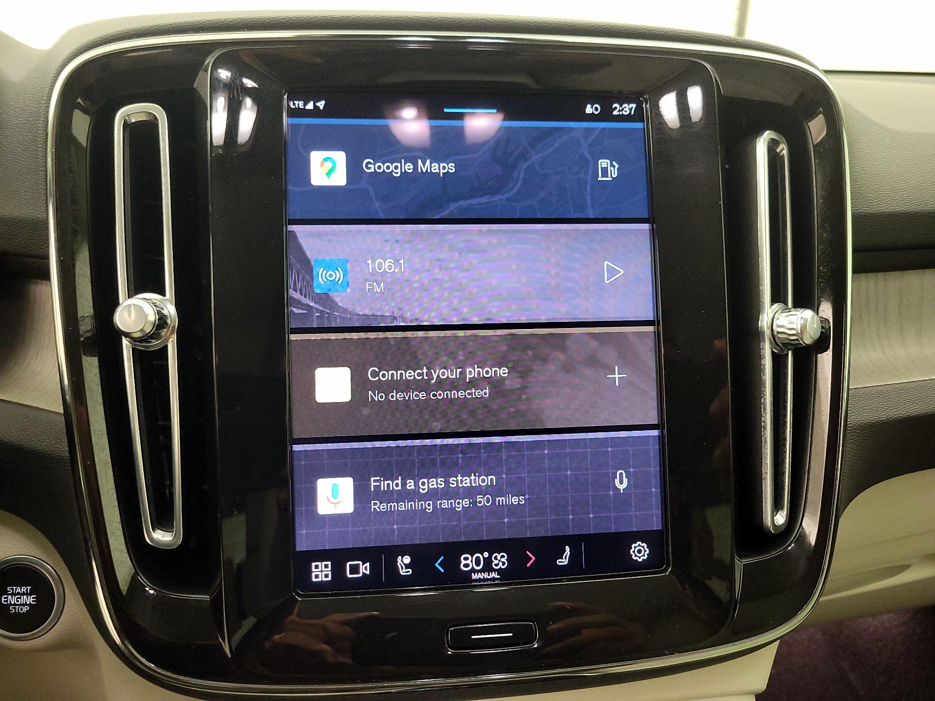 Thumbnail: 2023 Volvo XC40 - 15