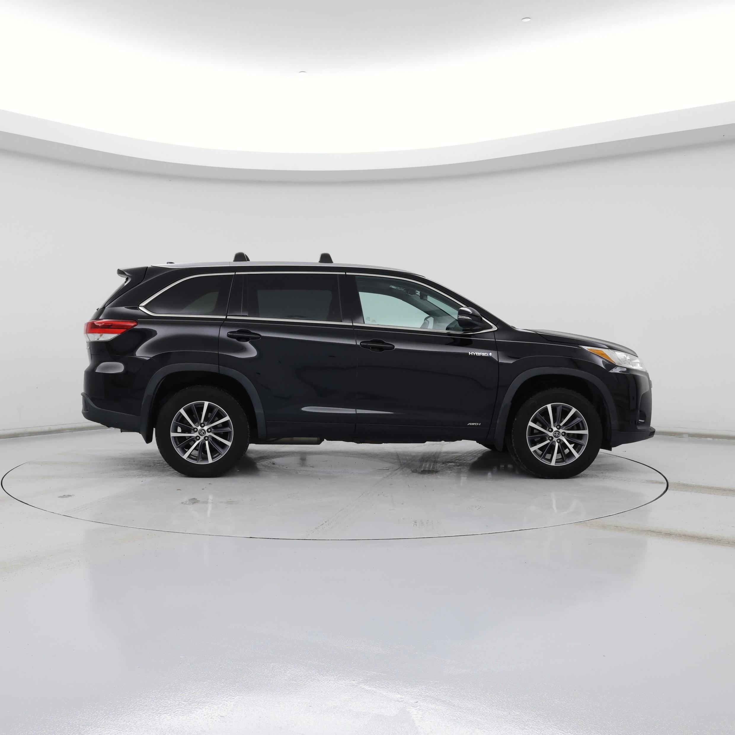 Thumbnail: 2018 Toyota Highlander - 7