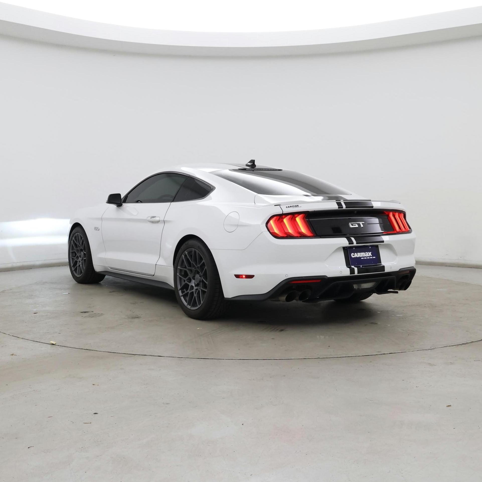 Thumbnail: 2022 Ford Mustang - 2