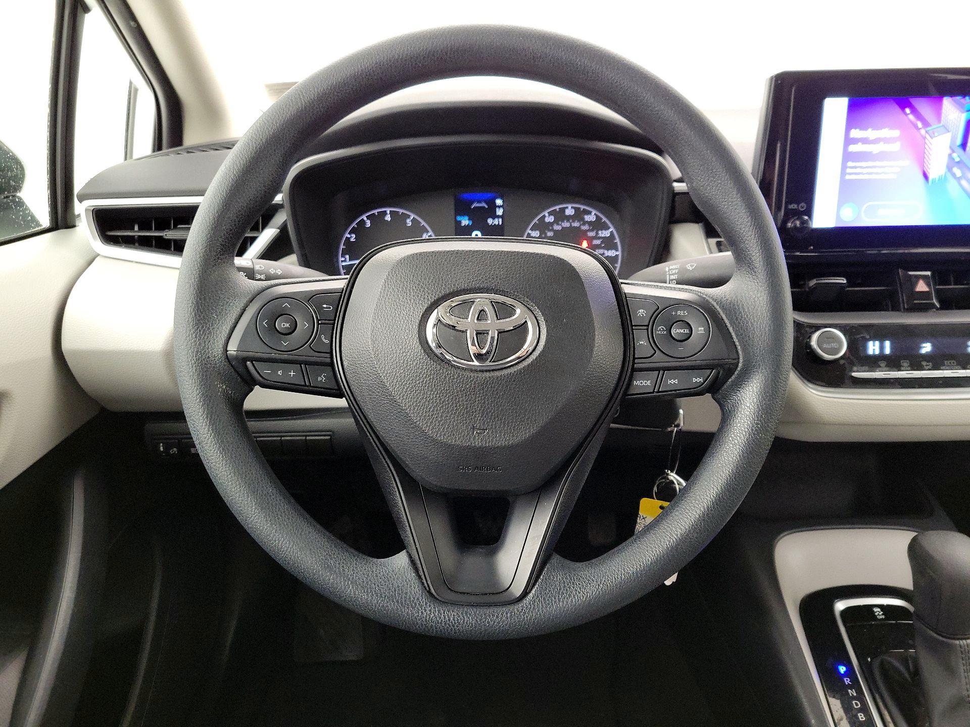 Thumbnail: 2023 Toyota Corolla - 10