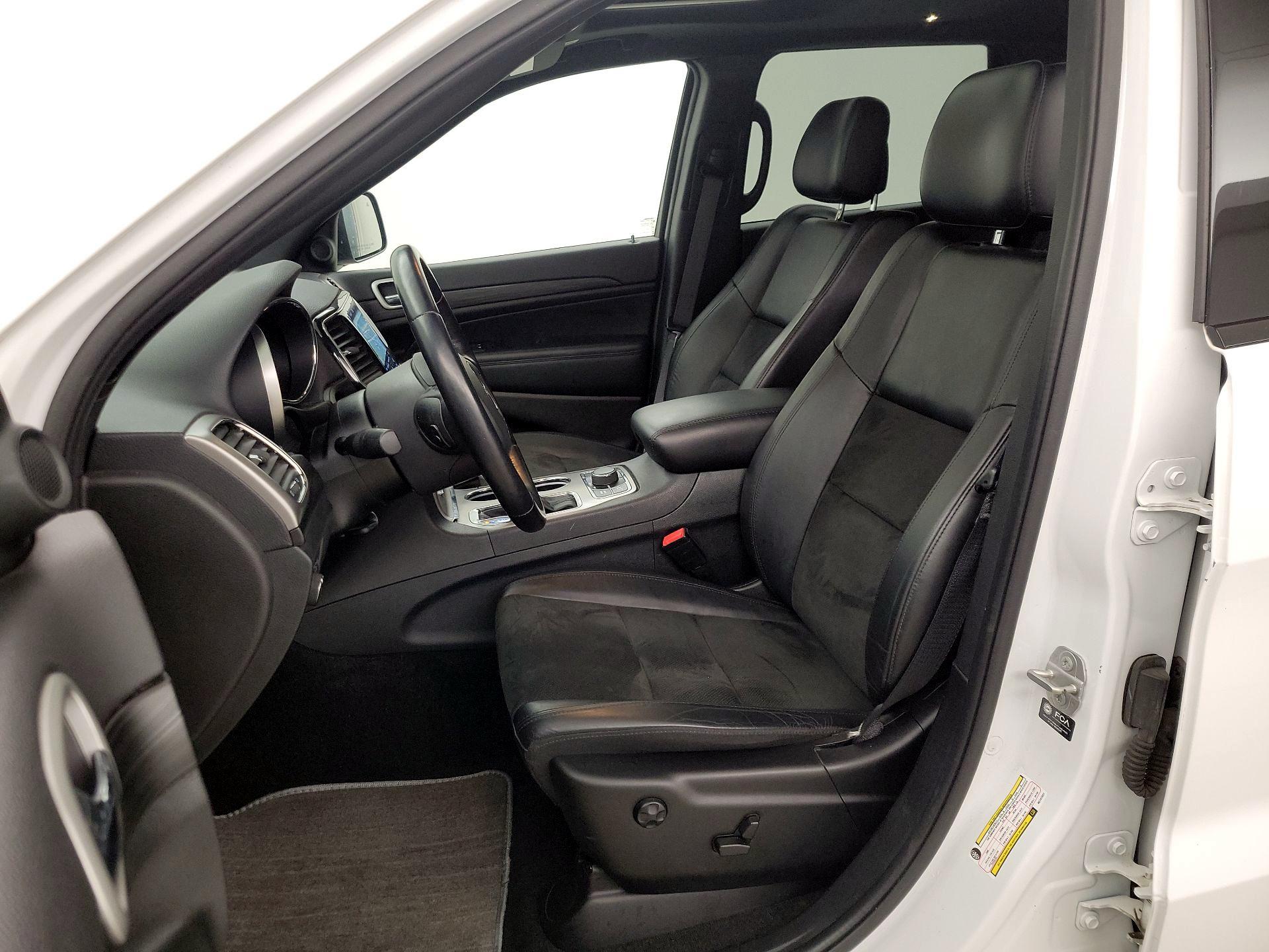 Thumbnail: 2022 Jeep Grand Cherokee - 11