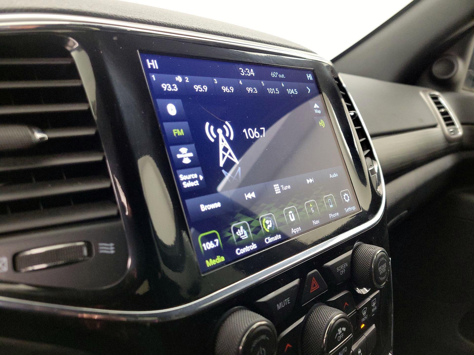 Thumbnail: 2022 Jeep Grand Cherokee - 16