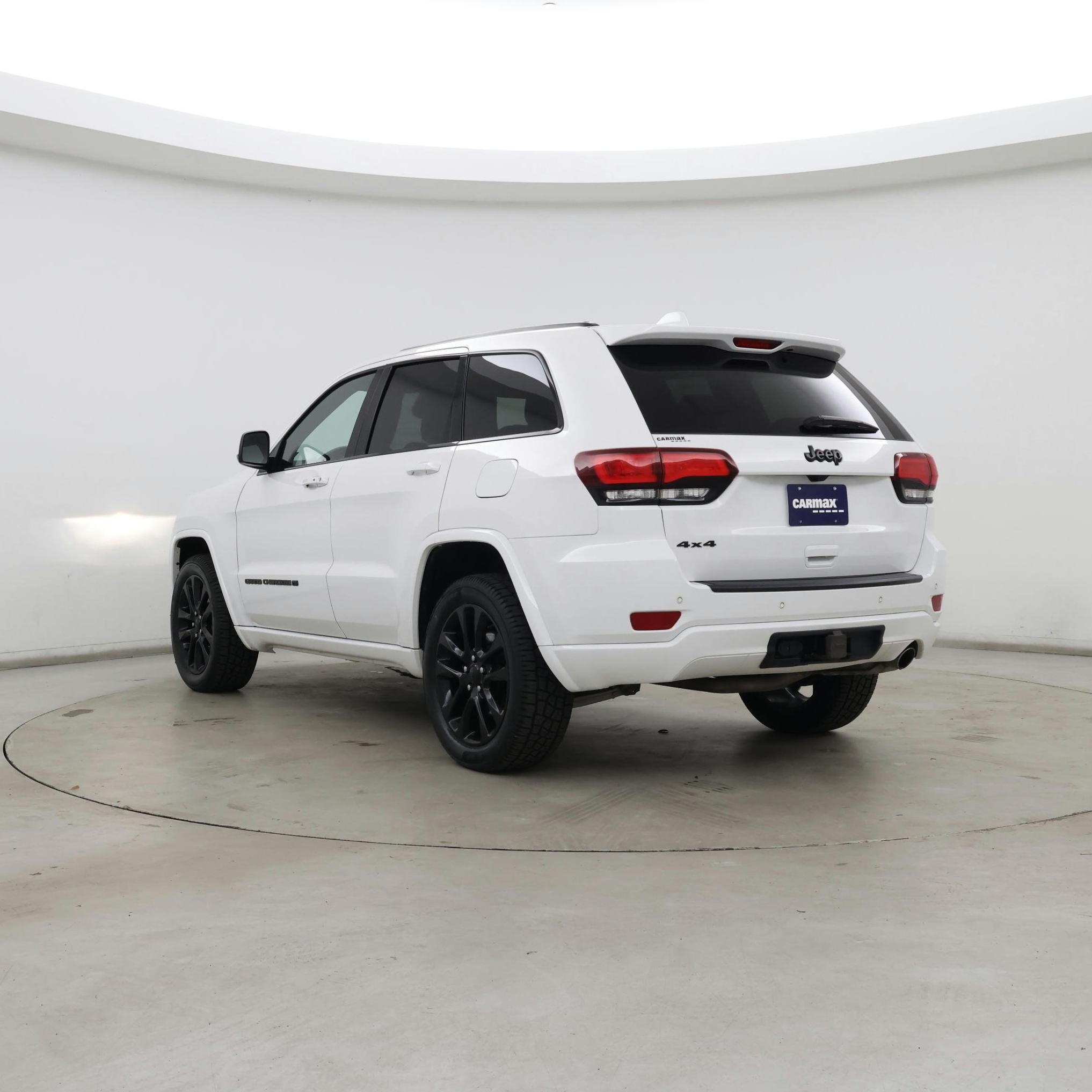 Thumbnail: 2022 Jeep Grand Cherokee - 2