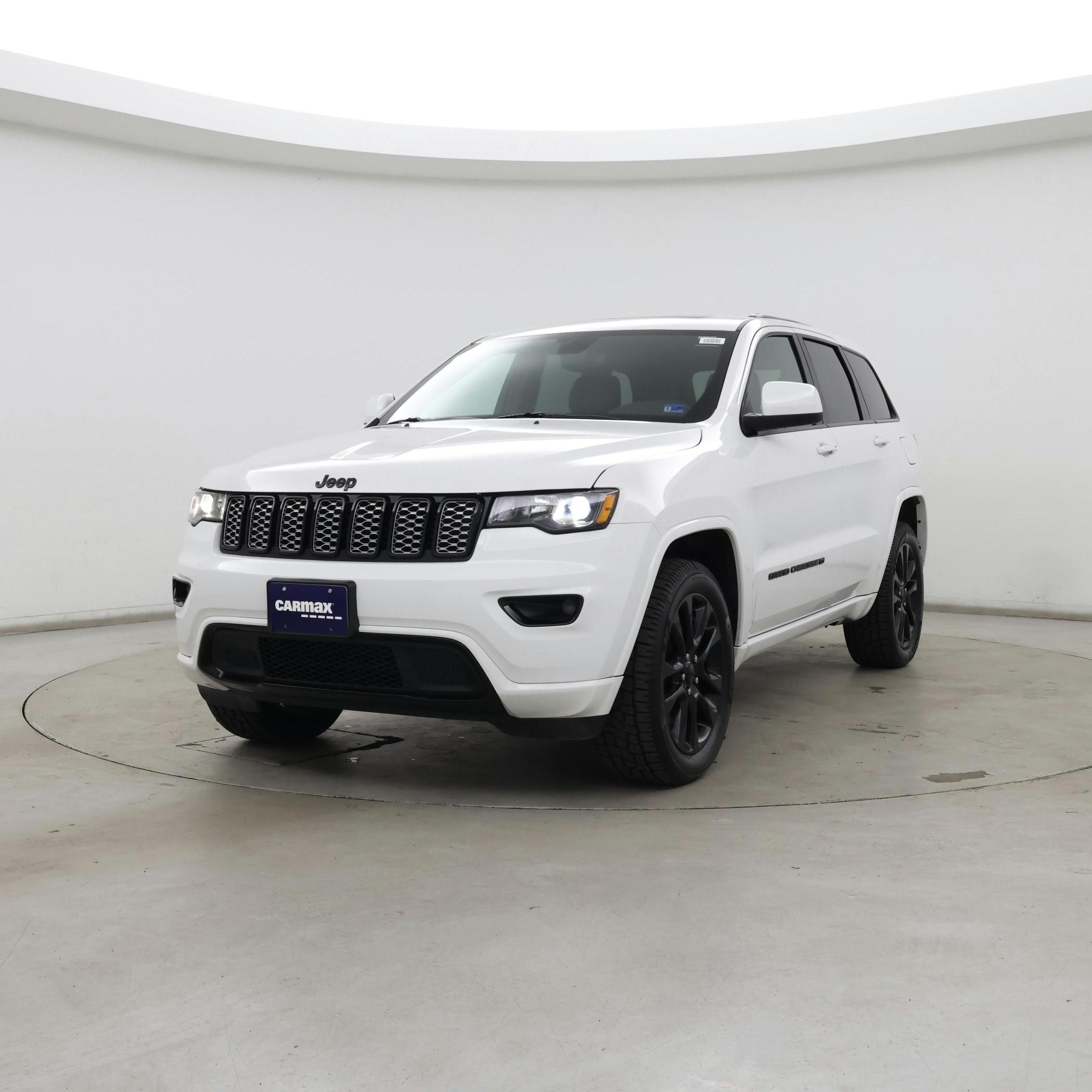 Thumbnail: 2022 Jeep Grand Cherokee - 4