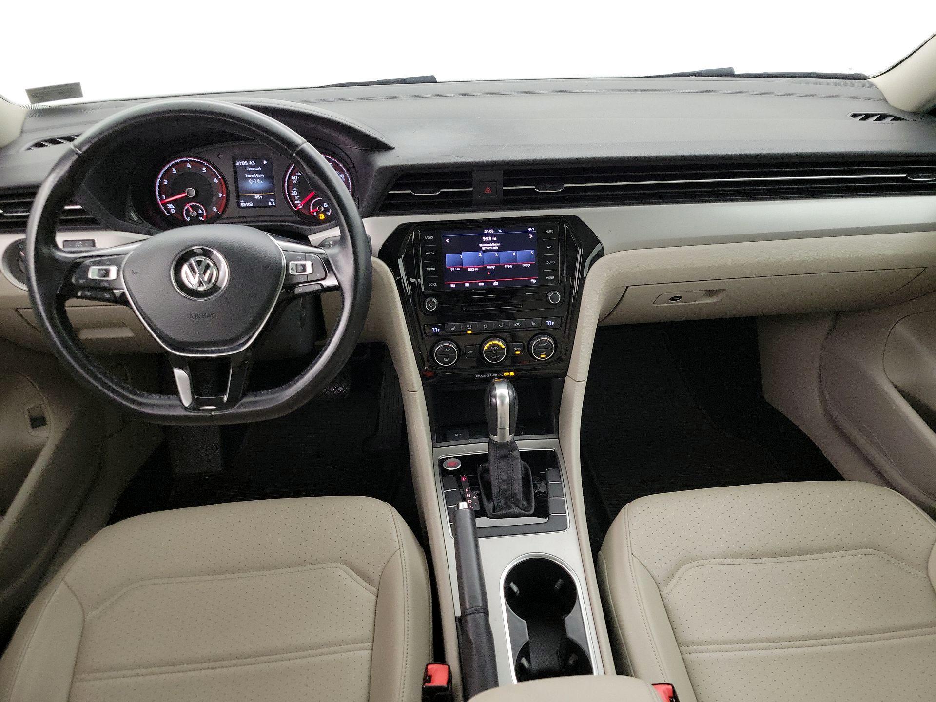 Thumbnail: 2020 Volkswagen Passat - 9