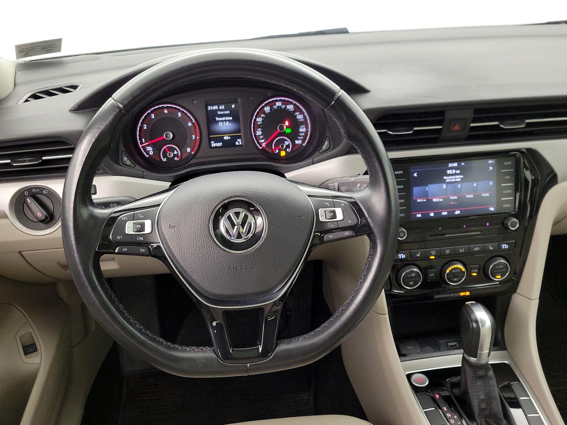 Thumbnail: 2020 Volkswagen Passat - 10