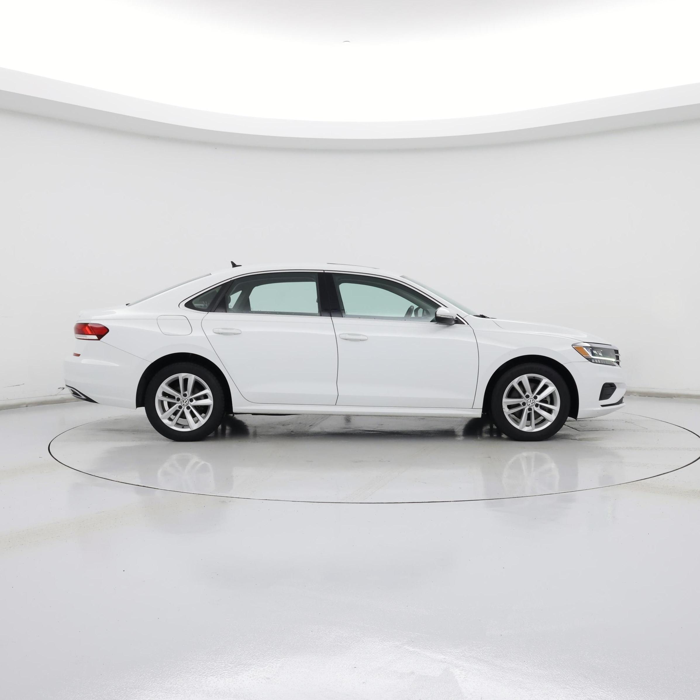 Thumbnail: 2020 Volkswagen Passat - 7