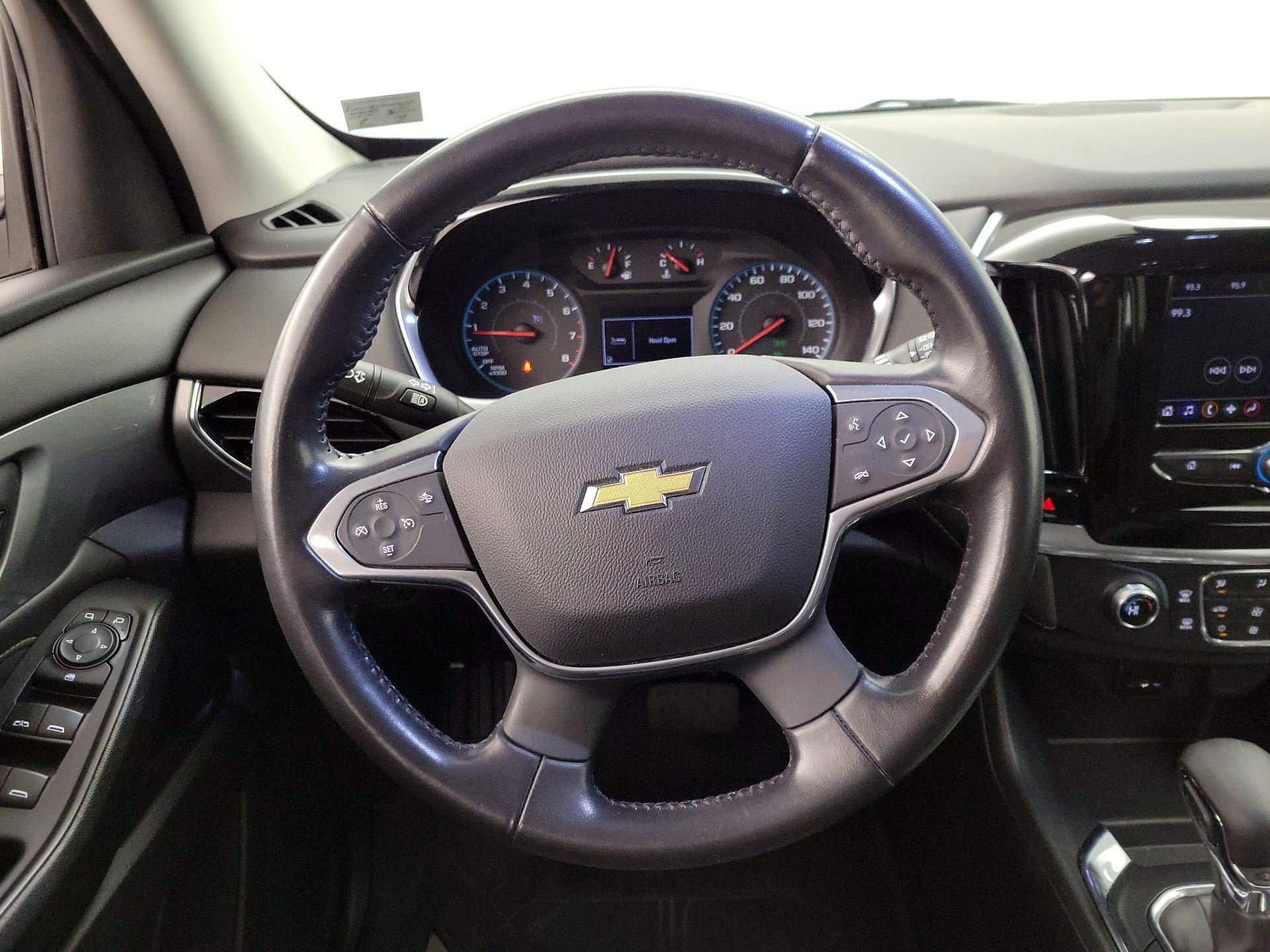 Thumbnail: 2021 Chevrolet Traverse - 10